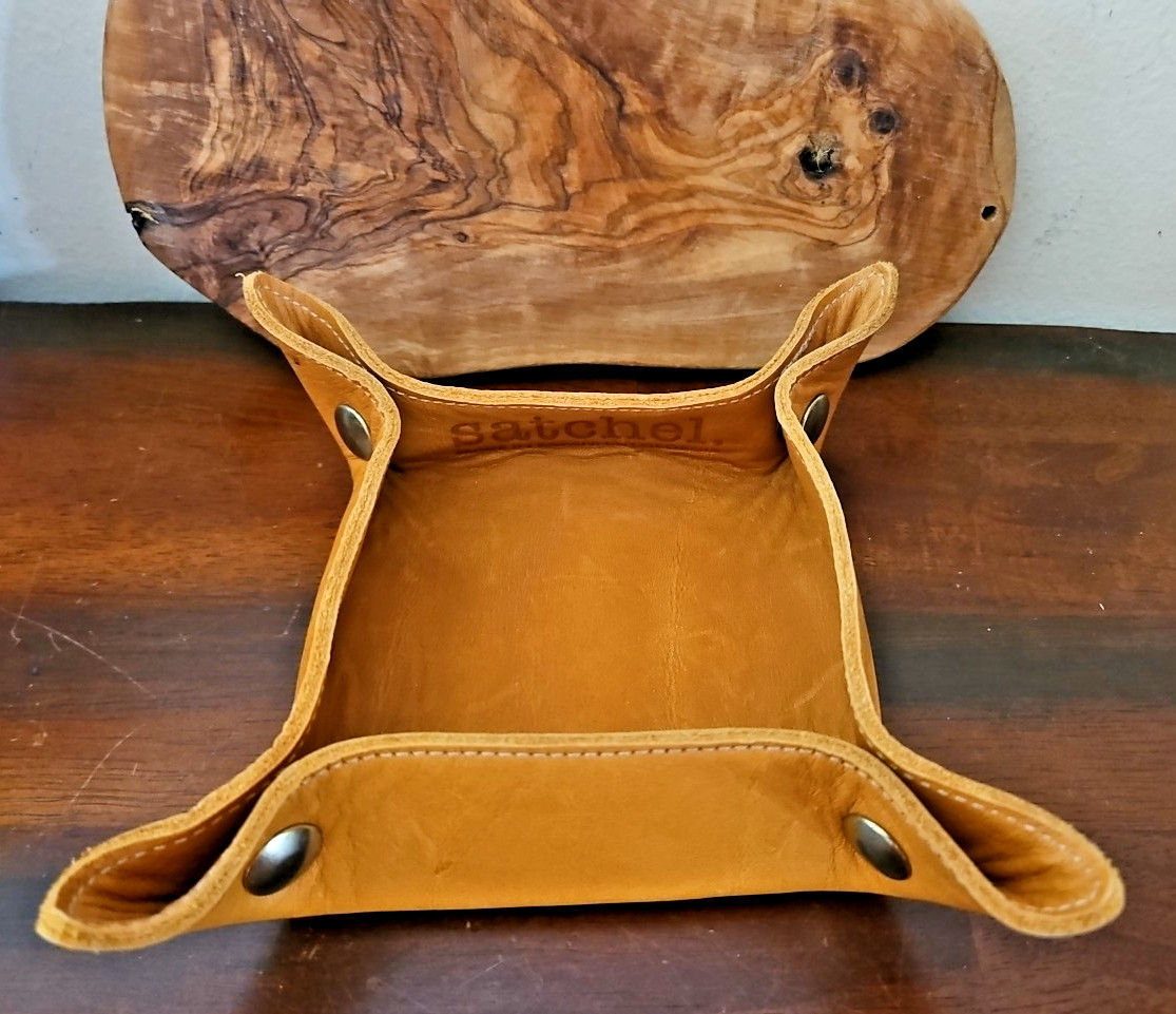 Satchel Leather Travel Tray 4″x4″ – Handmade in Savannah GA – Pre-Owned
