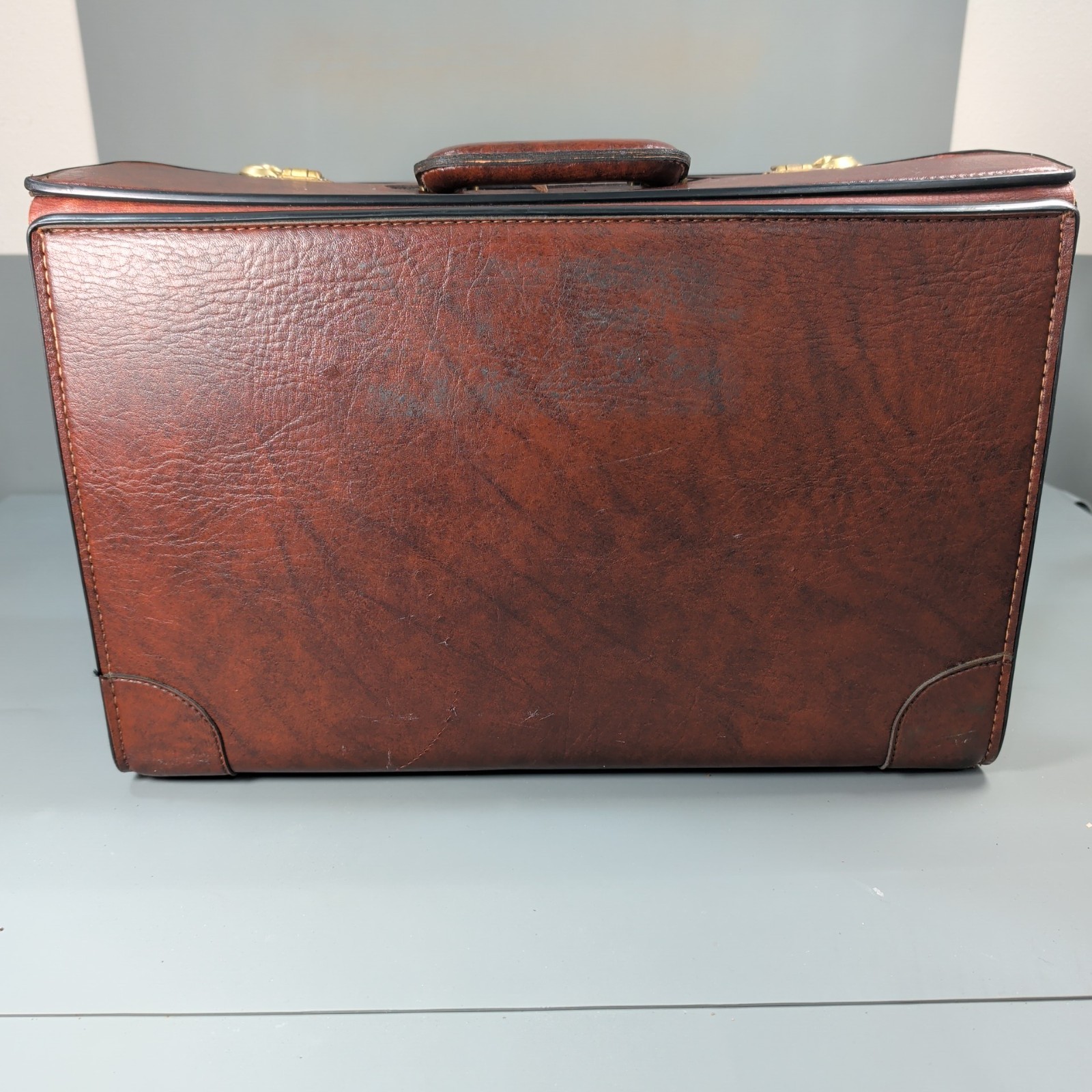 Vtg Leather Pilot Attache Case Brass Locks 23rd Air Force USAF 18.5″ x 11.5″