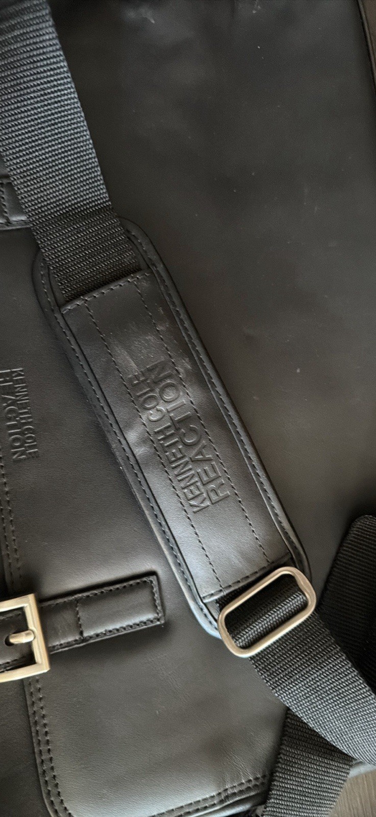Kenneth Cole Reaction Men’s Large Black Briefcase Crossbody Strap Zip/Buckle