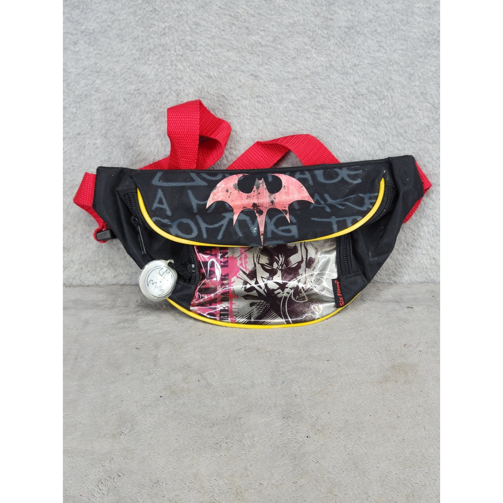 Six Flags Batman The Dark Knight Fanny Pack Waist Bag Black Red Yellow DC Comics