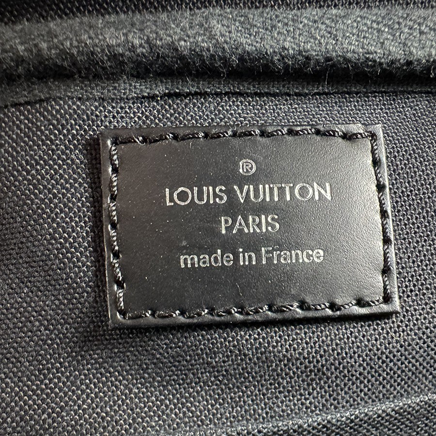 Auth LOUIS VUITTON Damier Graphite Ambler Body Bag Black N41289 – z10542
