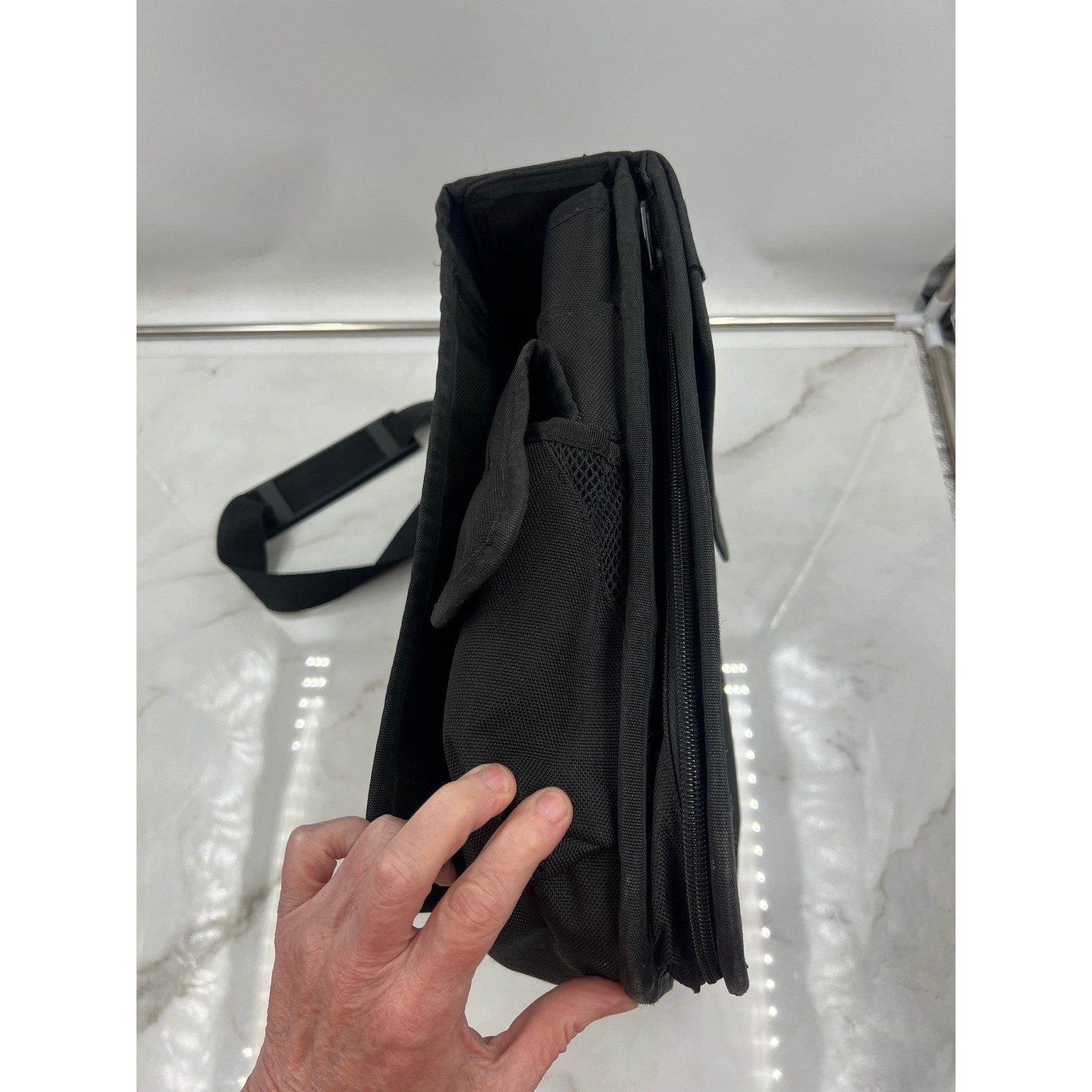 Duluth Trading Co Black Ballistic Nylon Messenger Field Laptop Bag Organizer