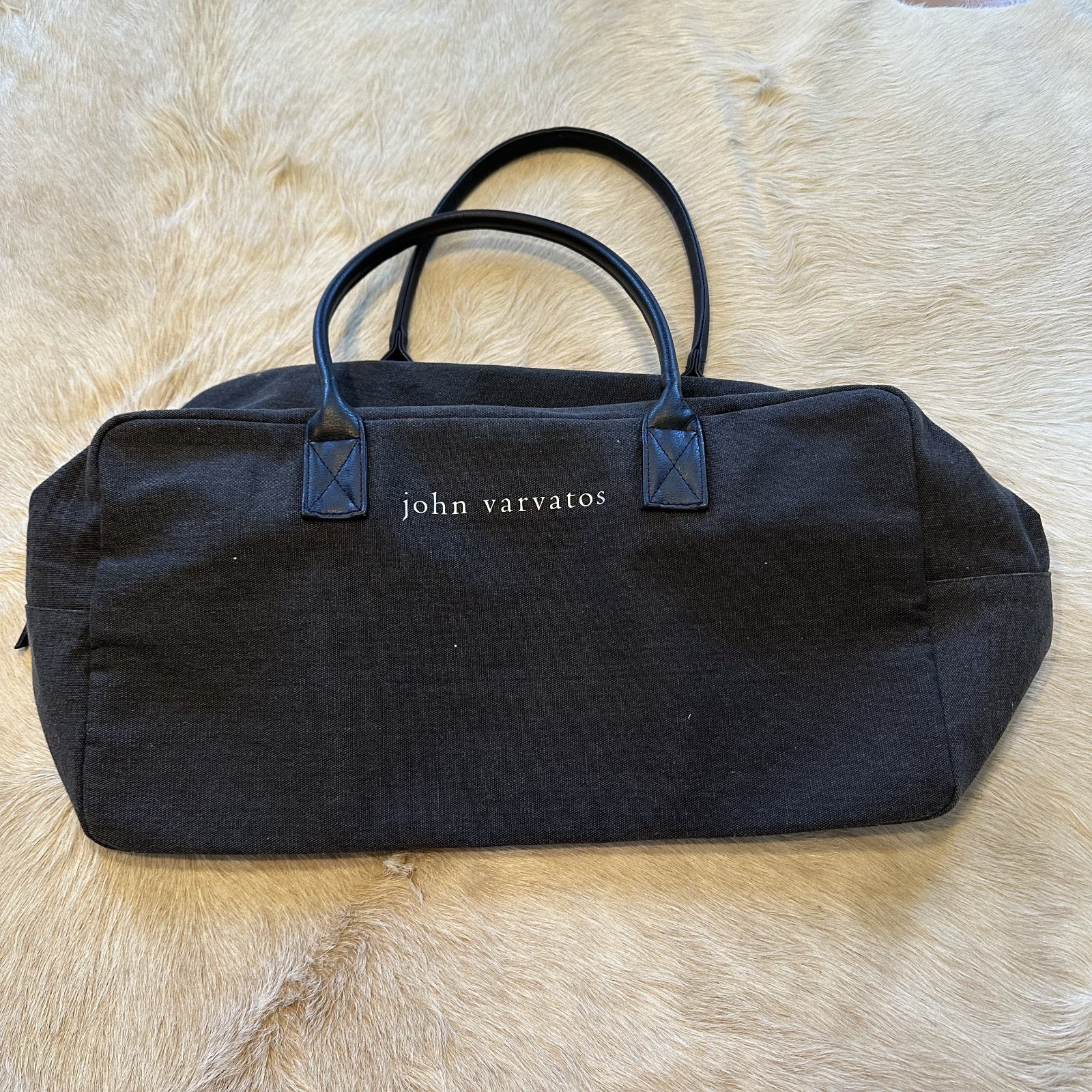 John Varvatos Weekender Bag Tote Duffel Bag Gray Medium Travel Zip Around