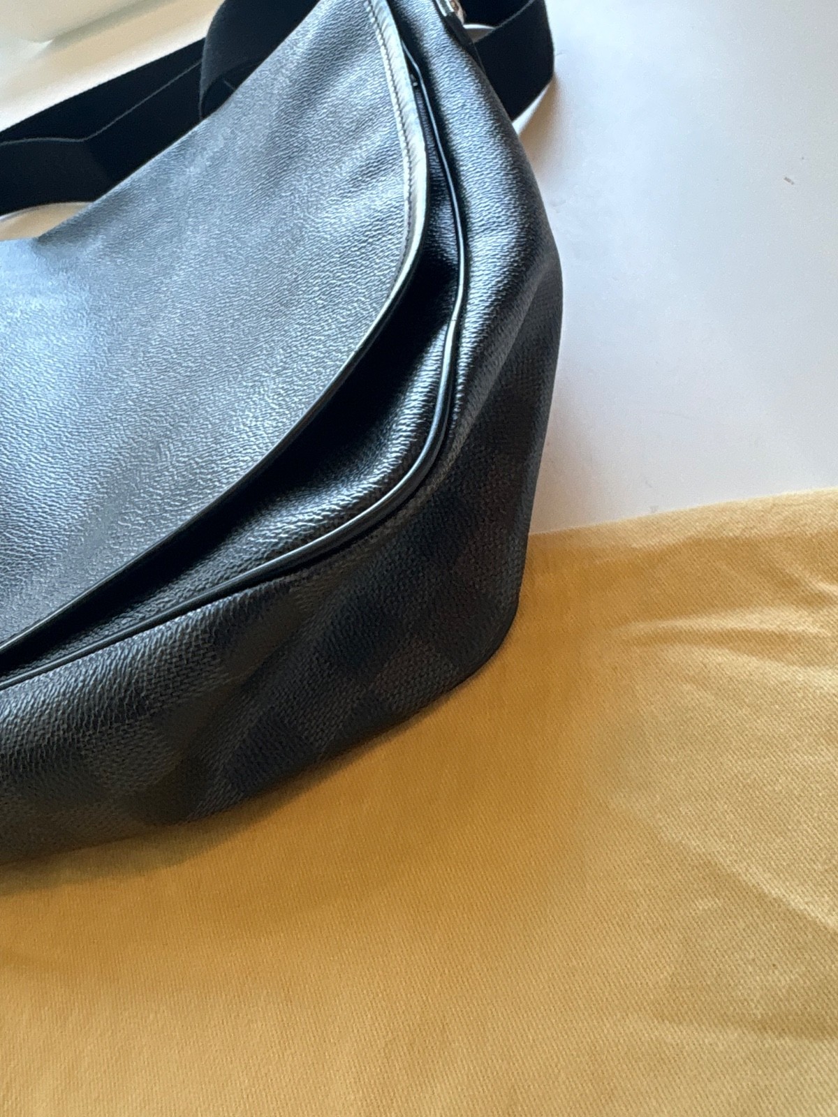 LOUIS VUITTON Daniel MM Damier Graphite Shoulder bag black Leather PVC N58029