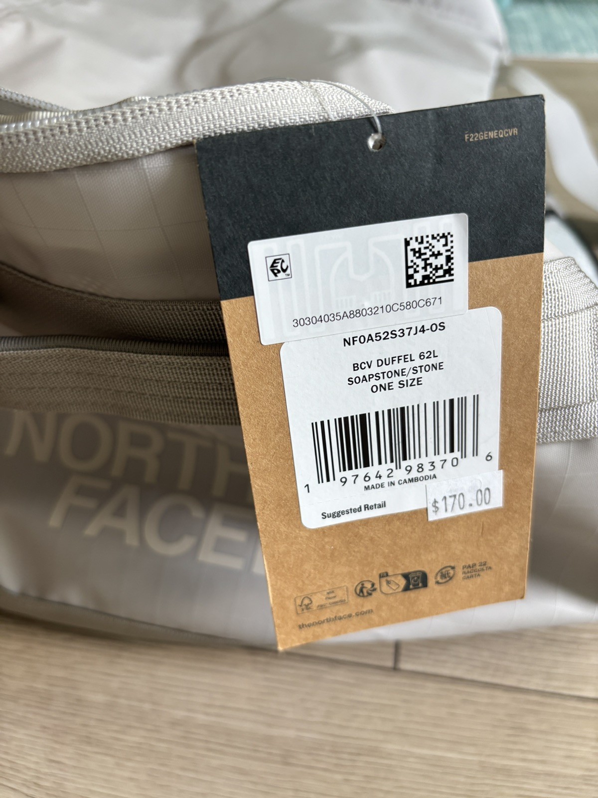 The North Face Base Camp Voyager Duffel Bag 62L Soapstone/Stone