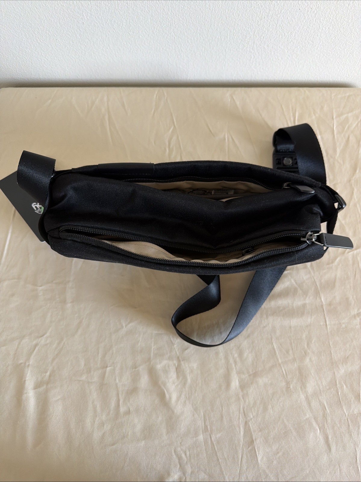 Bellroy Sling Mini 4L Bag Black – EOS Logo – New With Tags