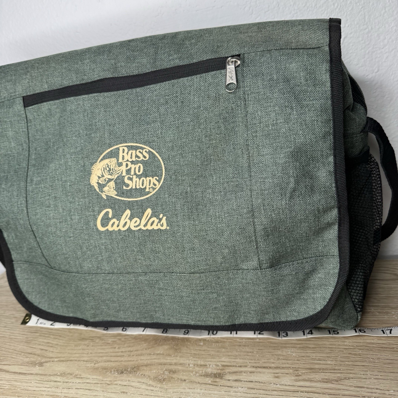 Bass Pro Shops Cabelas Green Satchel Computer Bag Promotional Advertisement Bag