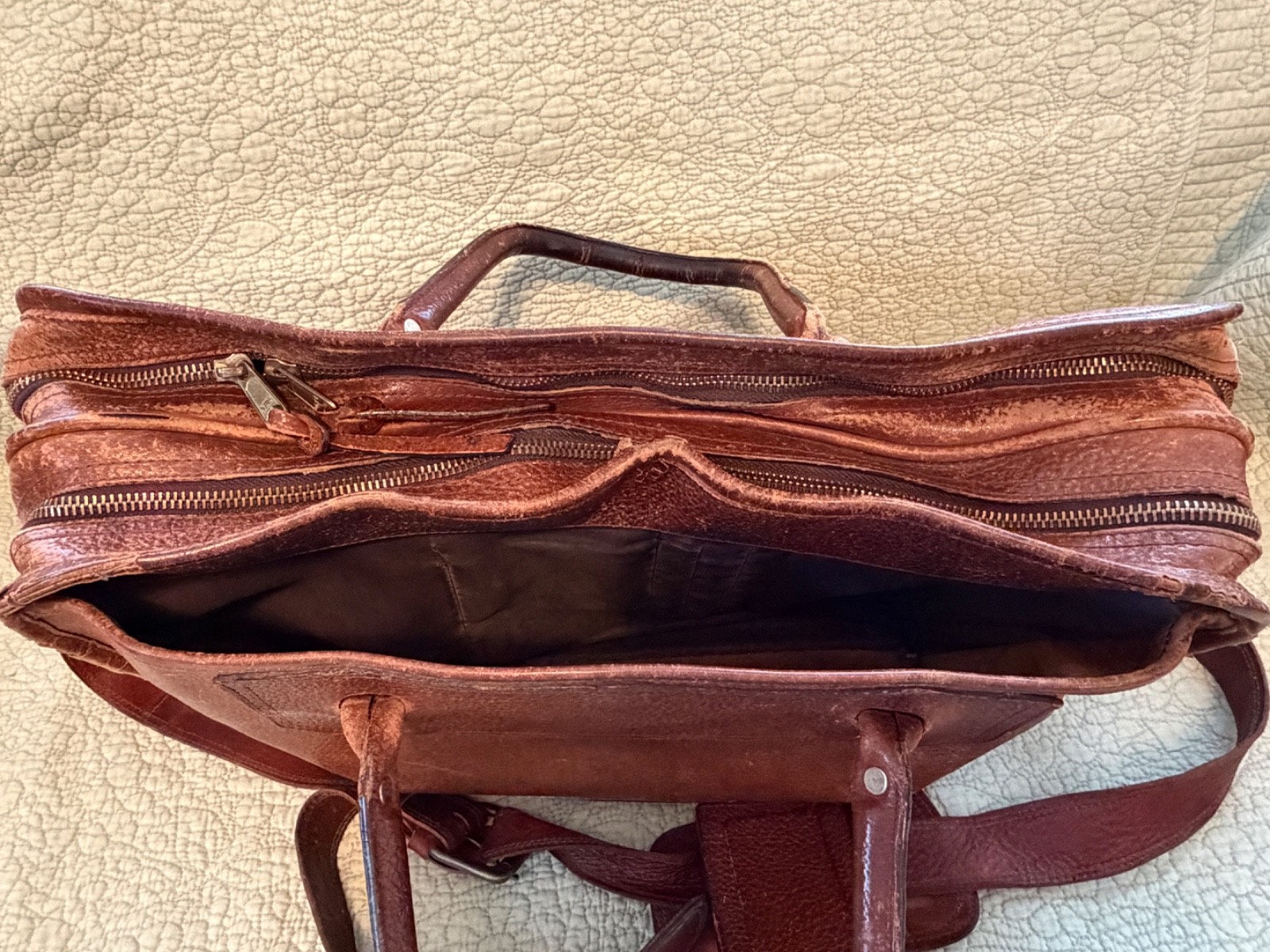Orvis Bullhide Leather Briefcase Bag Messenger Bag Shoulder Strap Brown Distress