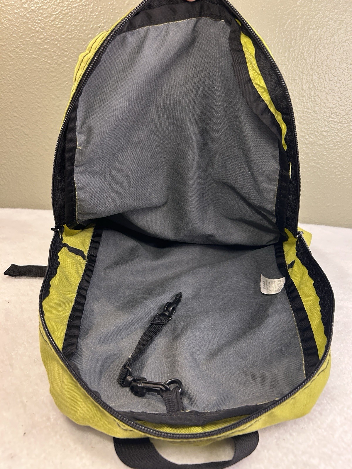Rare TOM BIHN Early Design Daylight Backpack – Wasabi and Steel Cordura