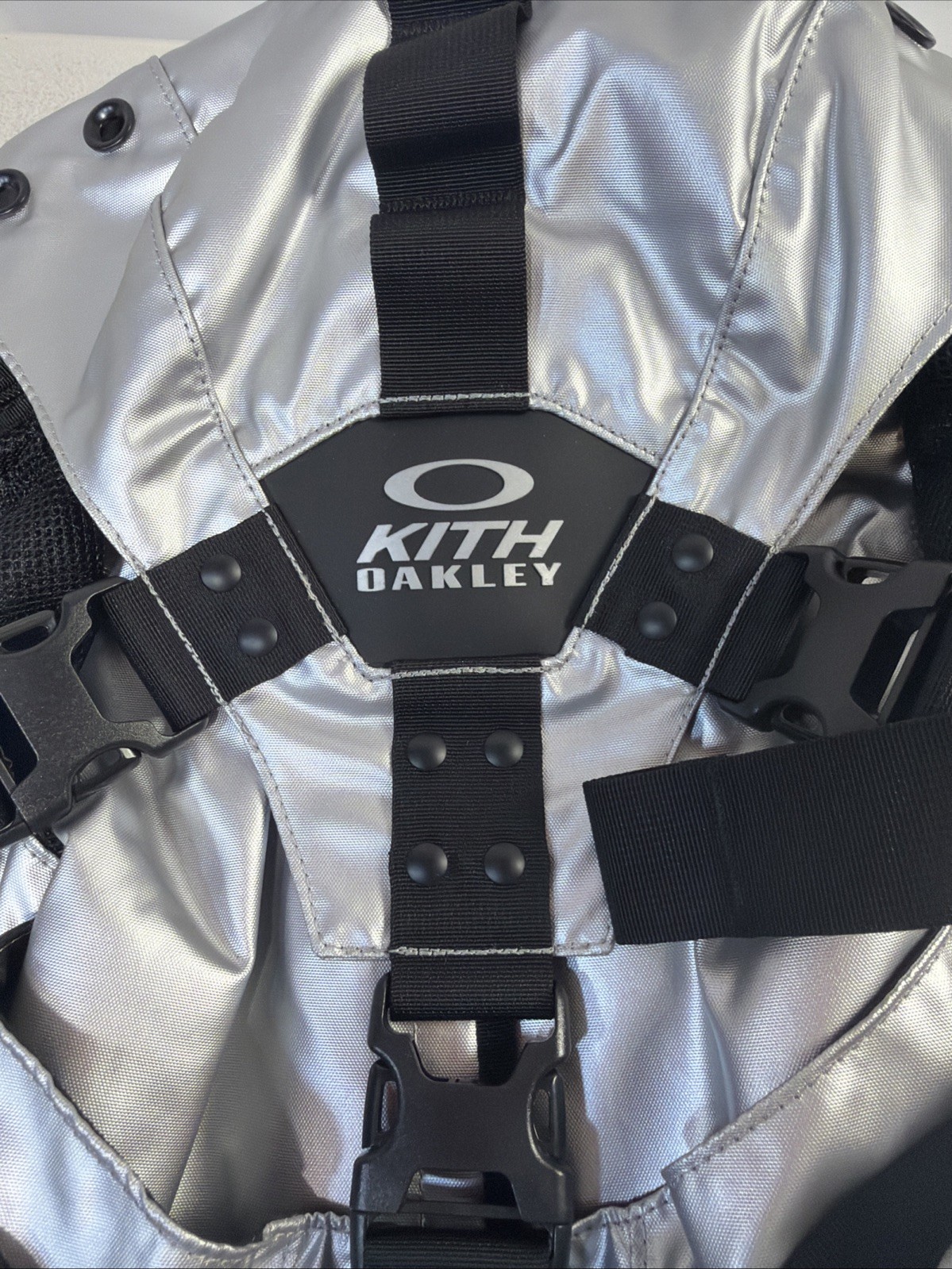 Kith x Oakley Icon RC Backpack Silver Reflective Tactical Streetwear Bag