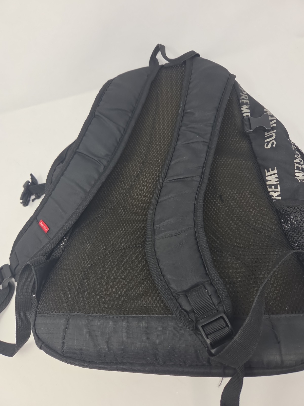 Supreme FW16 3M Reflective Logo Repeat Black Backpack *READ*