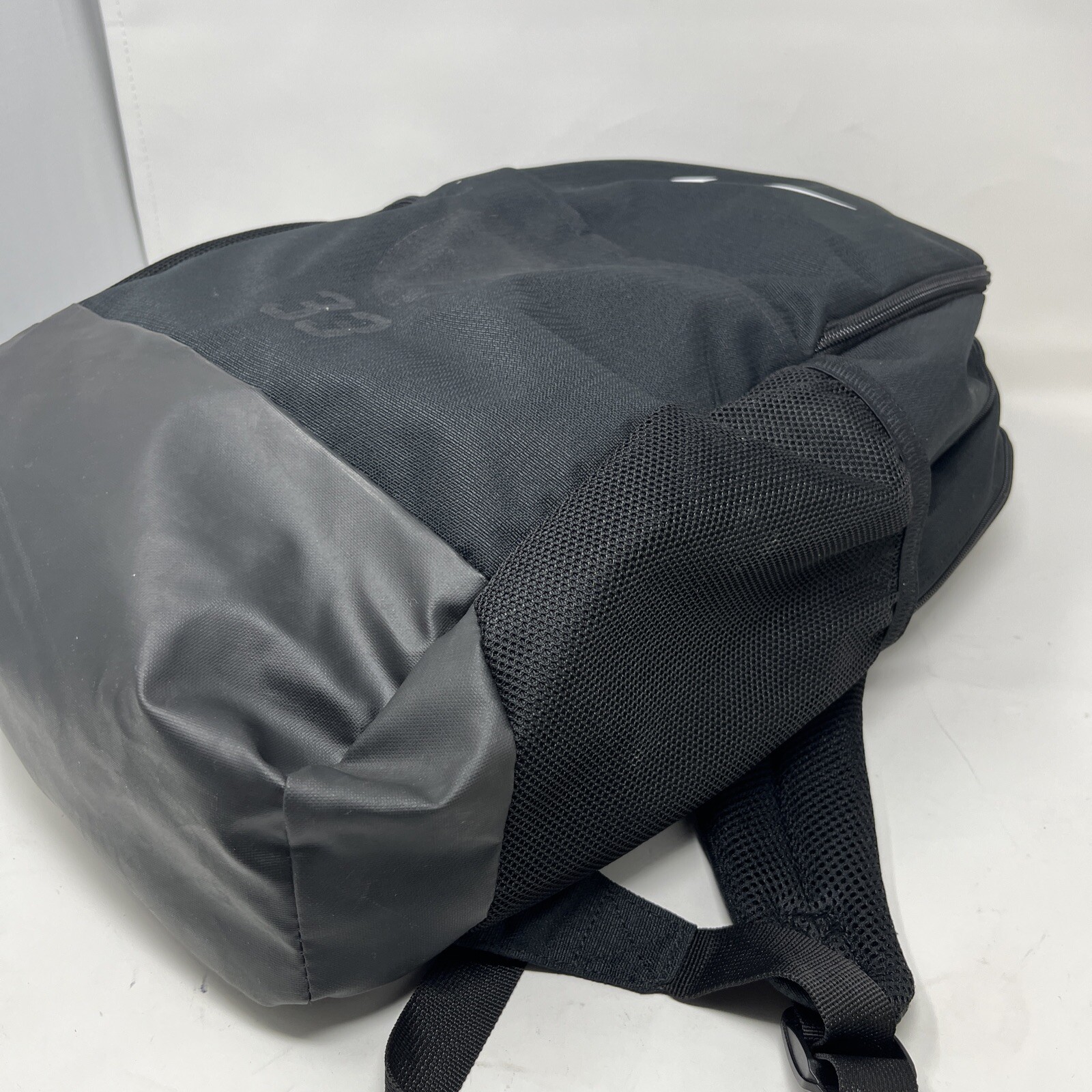 Nike Brasilia 9.5 Backpack Medium Training Sports Backpack Black 18×12″