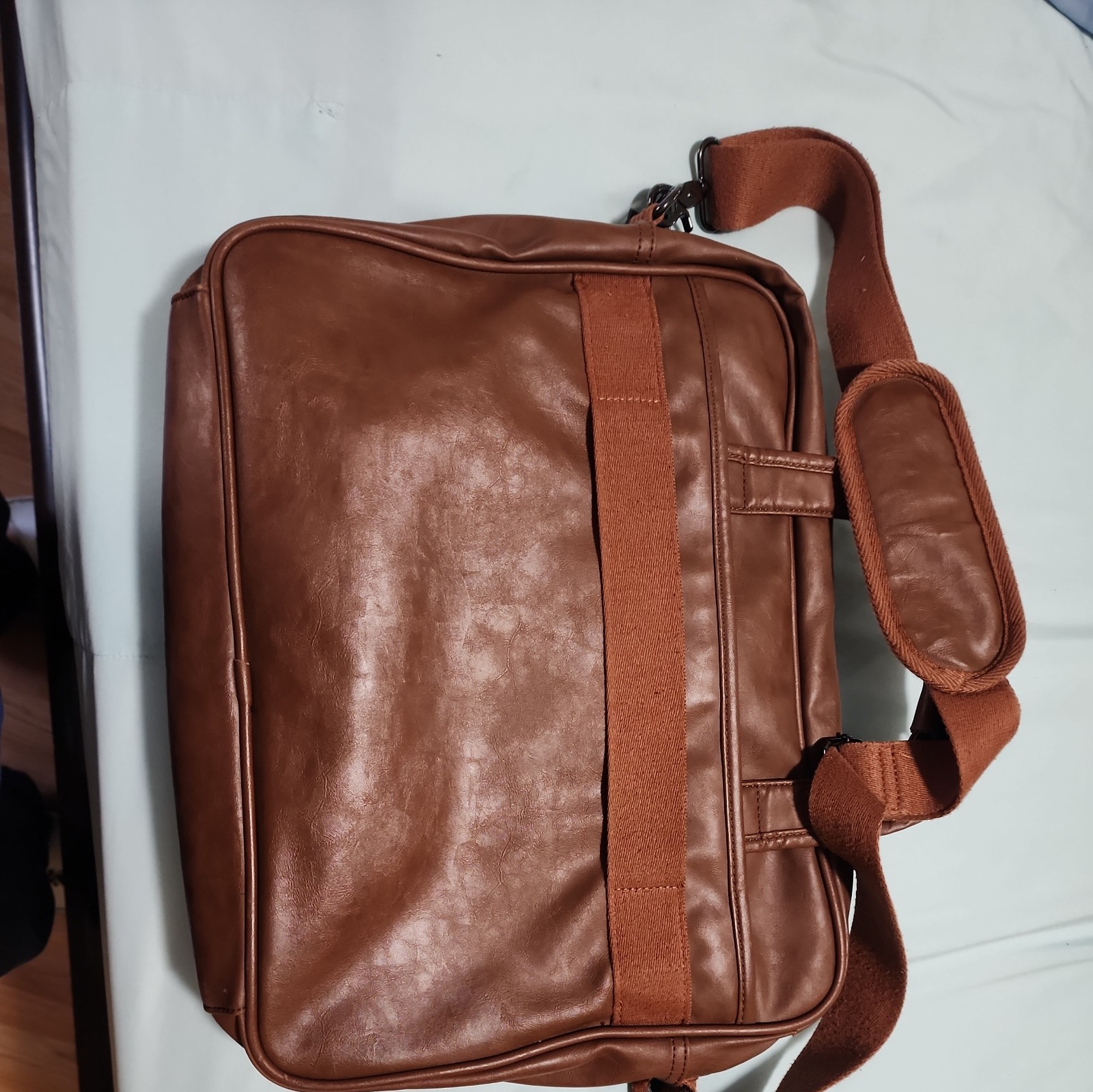 Seyfocnia Mens Brown Leather Laptop Messenger Bag, 15.6 Inches Briefcase