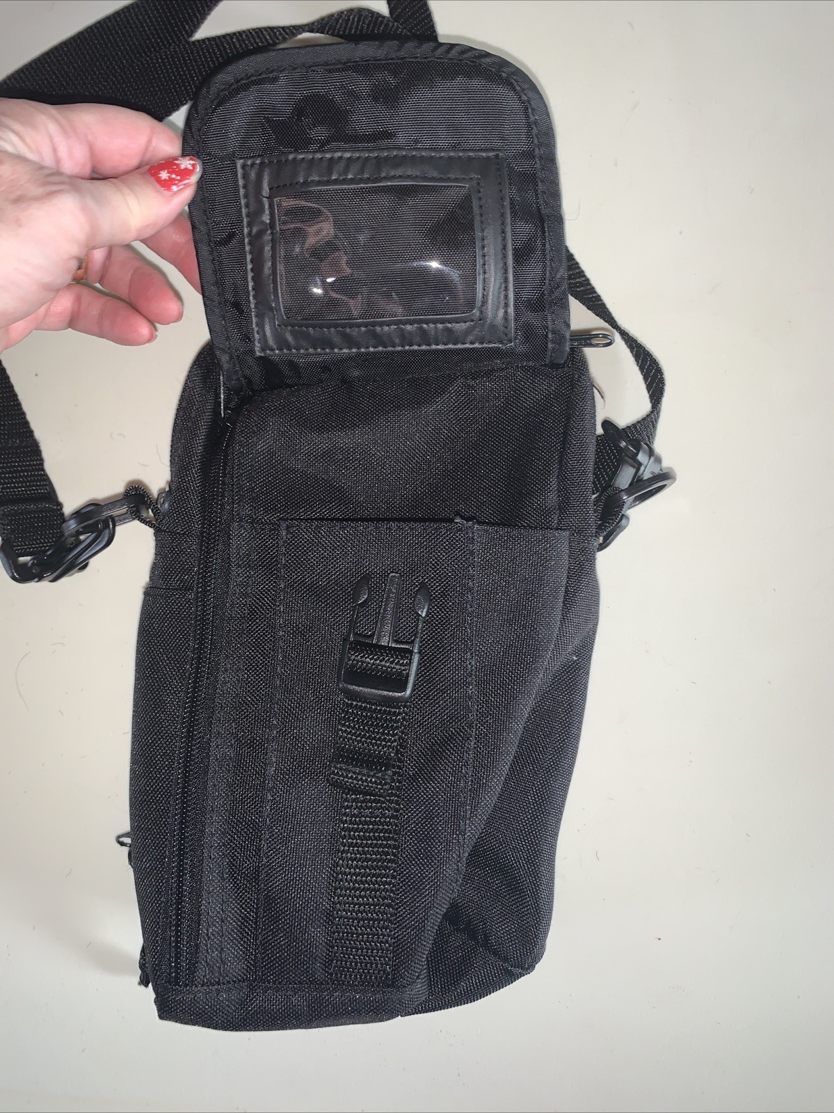 East Sport Bag Travel Pouch Multi-Pocket Nylon Black B5 Camera Bag Compact