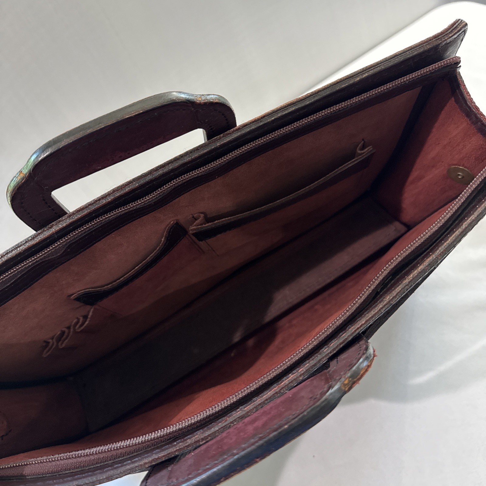 Hartmann Leather Folio, Briefcase, Handles. 16.5″ X 11″
