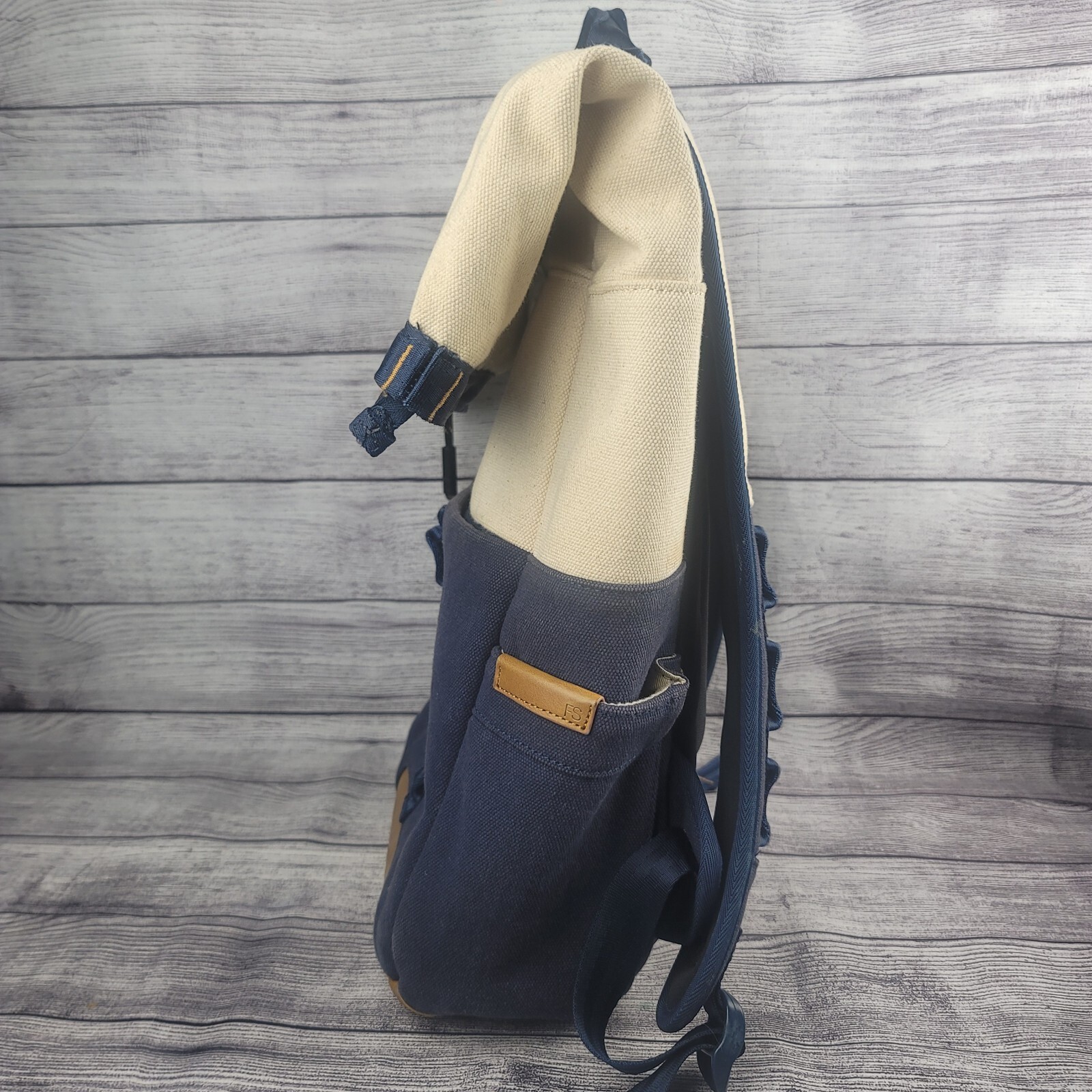 Focused Space Unisex The Supply Backpack Navy Blue, Cream