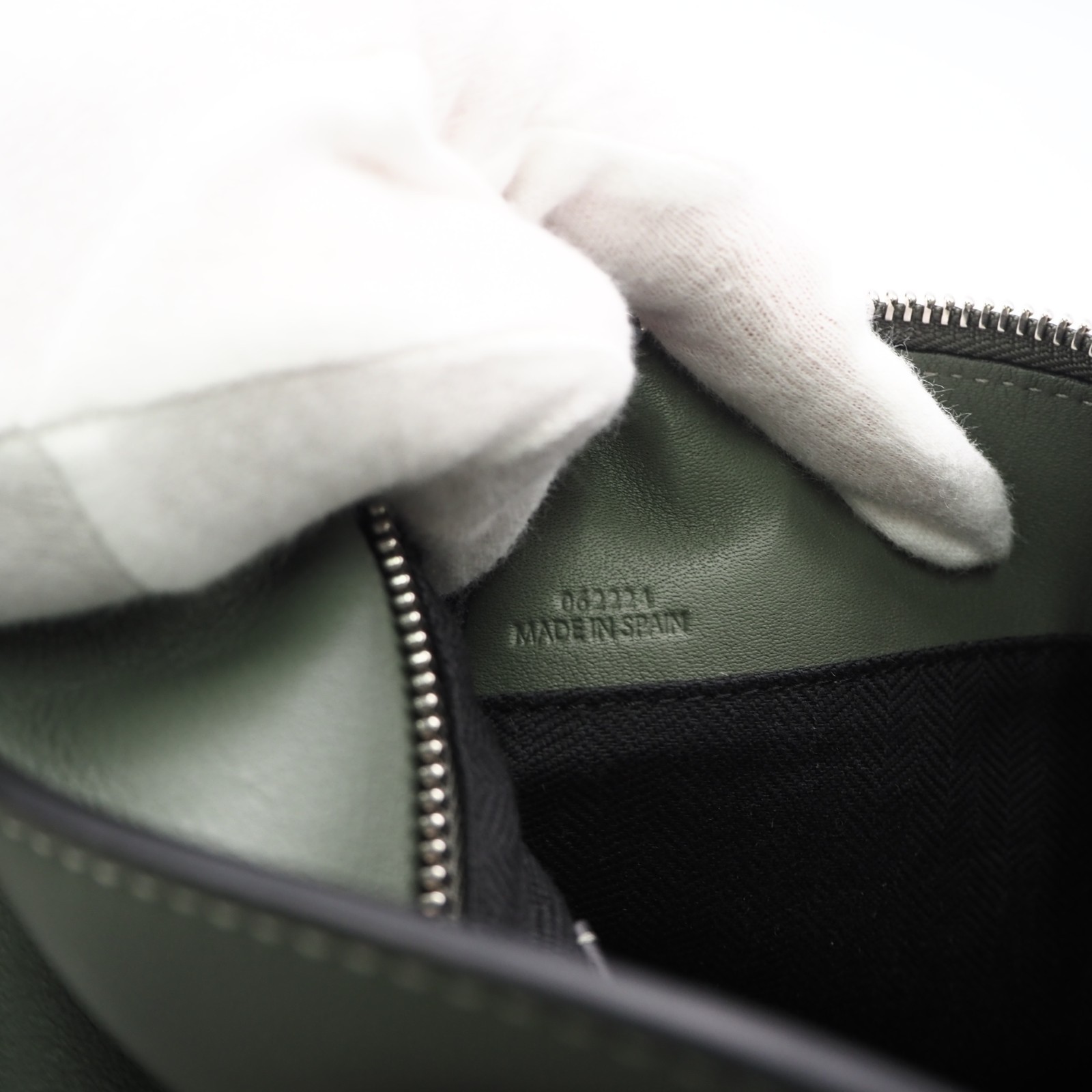 LOEWE Bum bag smallbody bag green Calf leather62224