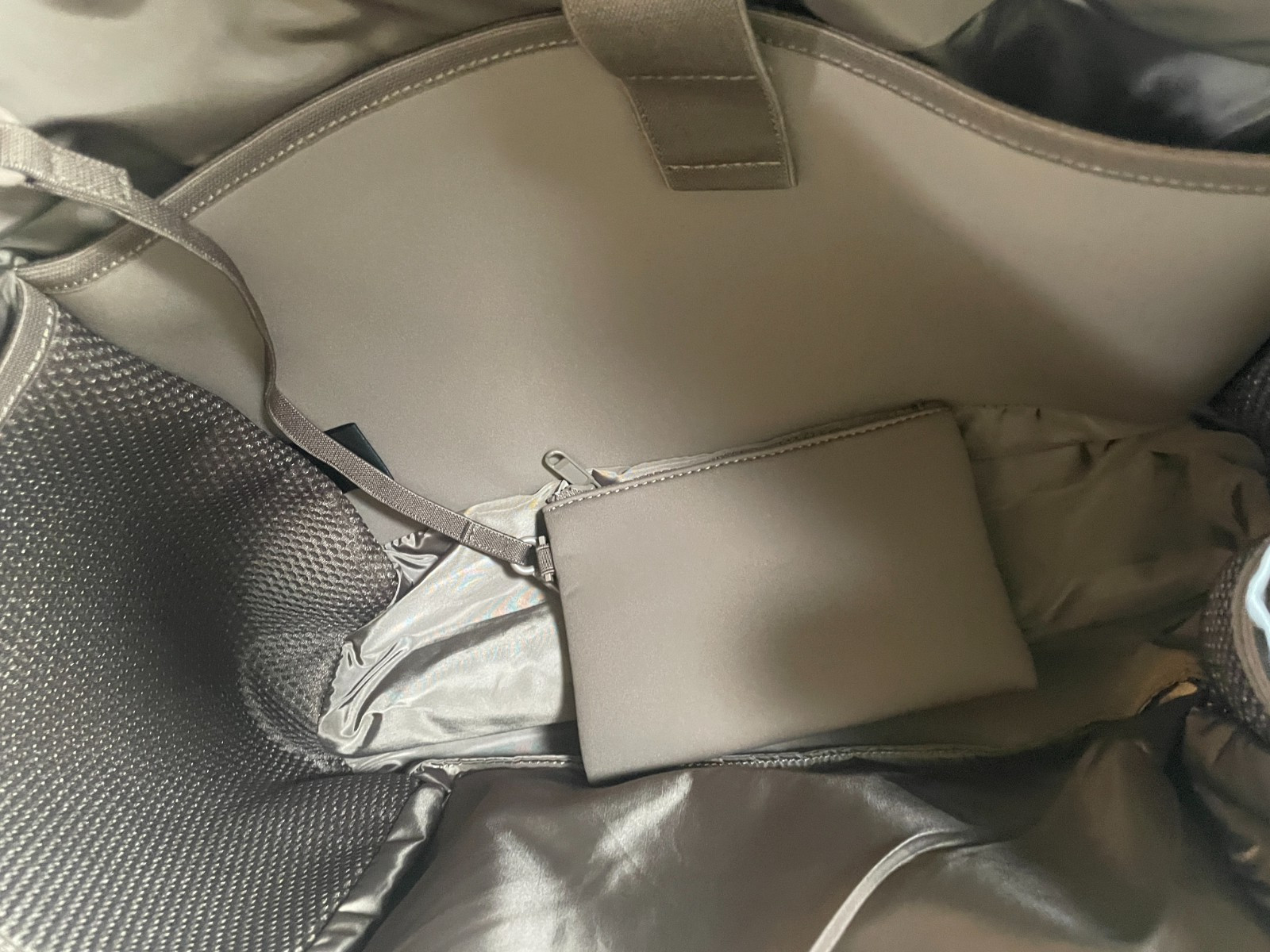 NWT QUINCE ALL DAY NEOPRENE DUFFLE TRAVEL DUFFEL BAG TRAVEL ESPRESSO MSRP $102