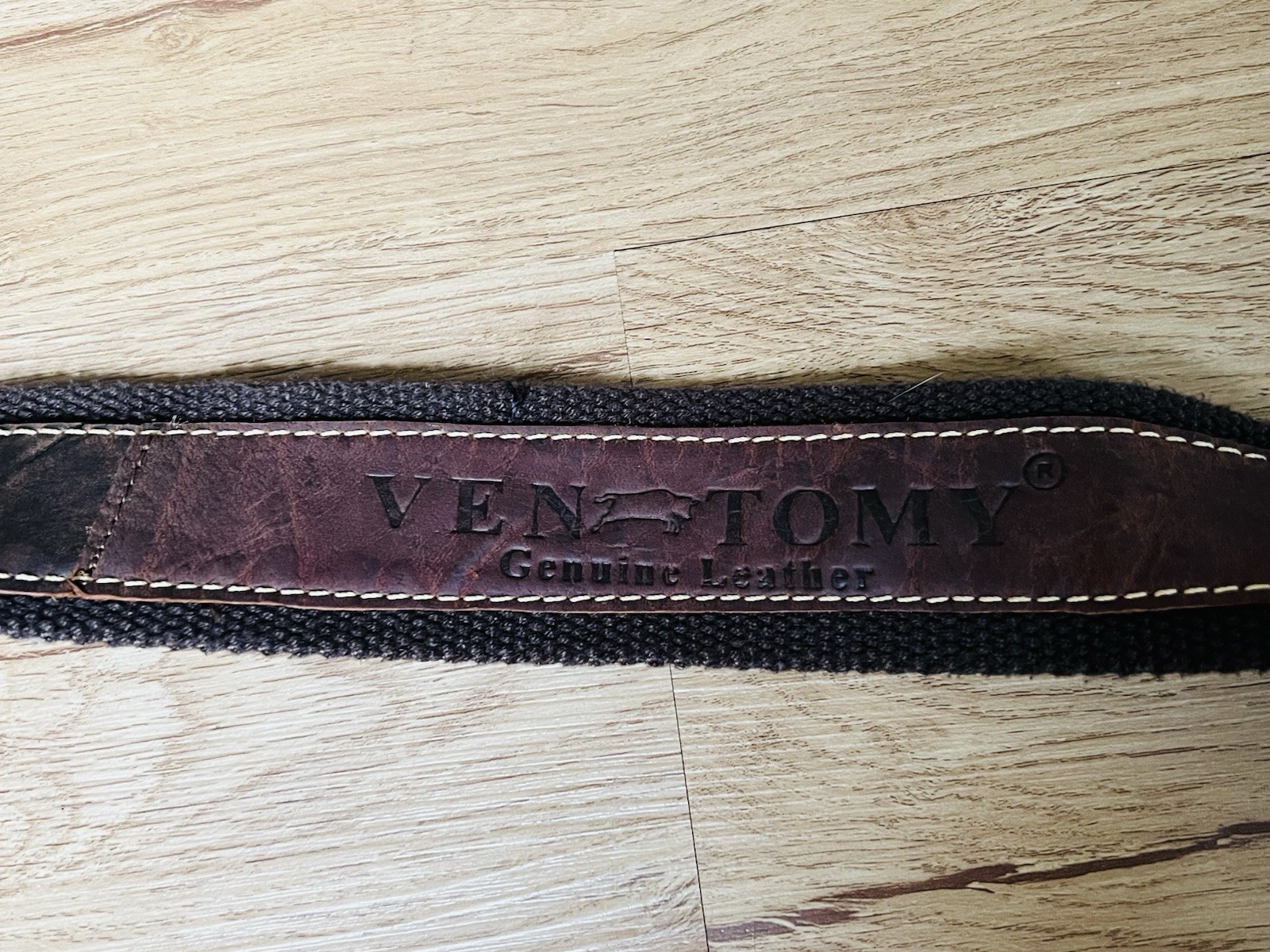 VENTOMY Brown Leather Messenger Bag Adjustable Strap Buckle Zip Snap Closures