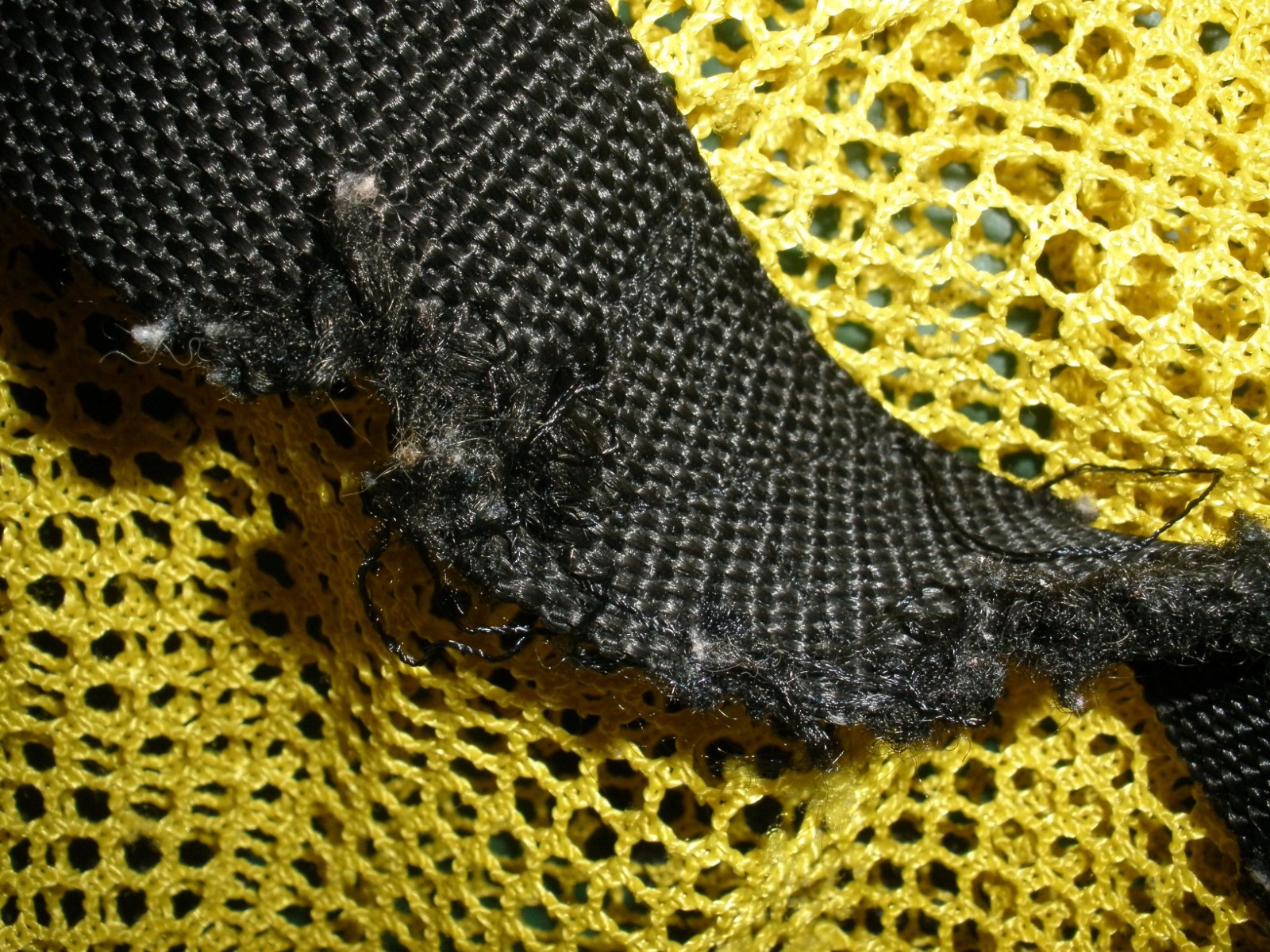VTG LL Bean Zippered Duffle Tote Style Mesh Bag Yellow Beach Pool Camping (014)
