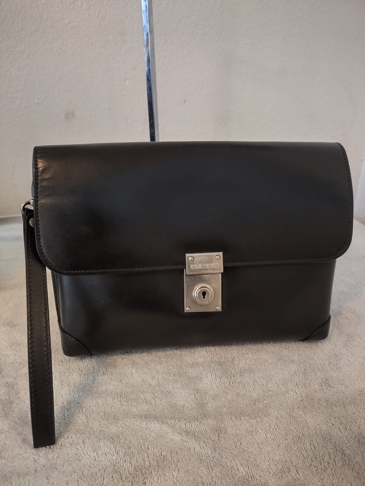 Dooney & Bourke Men’s Alto Italia Large Black Leather Wristlet, Made in Italy