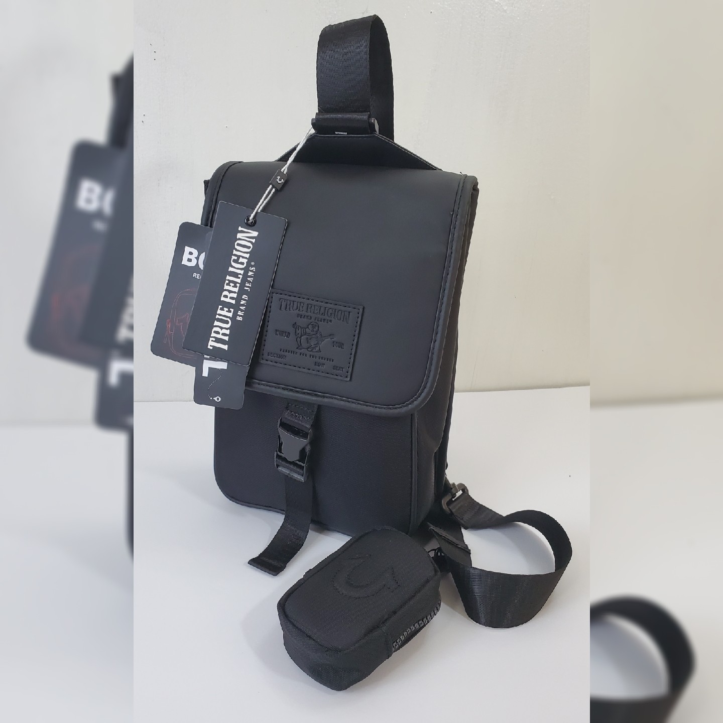 TRUE RELIGION CROSSBODY Tr FLAG BAG ONESIZE PATCH WORD TOUR LOGO BLACK
