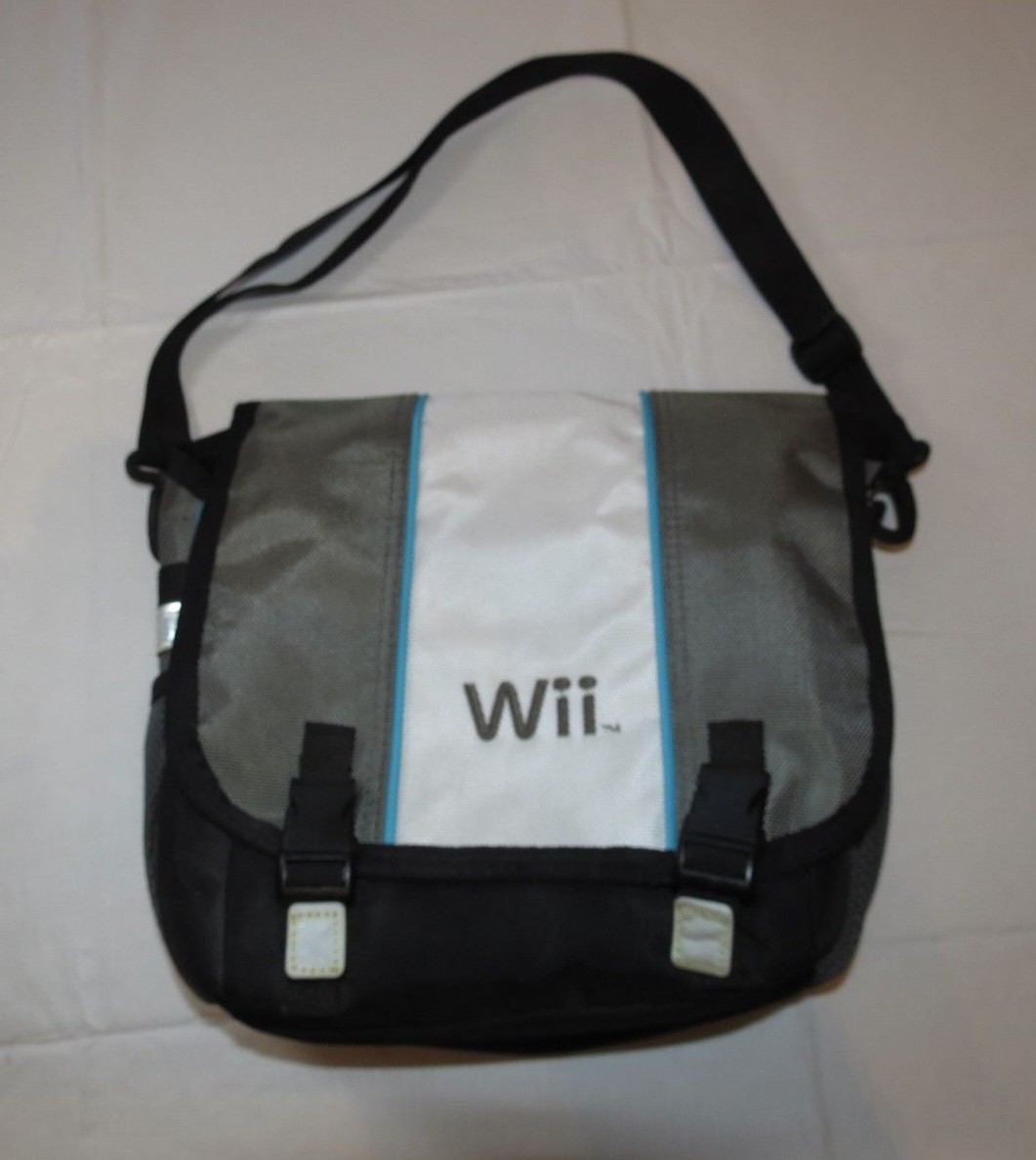 Nintendo Wii Carrying Case Messenger Travel Bag With Removable Strap Pre-owned
