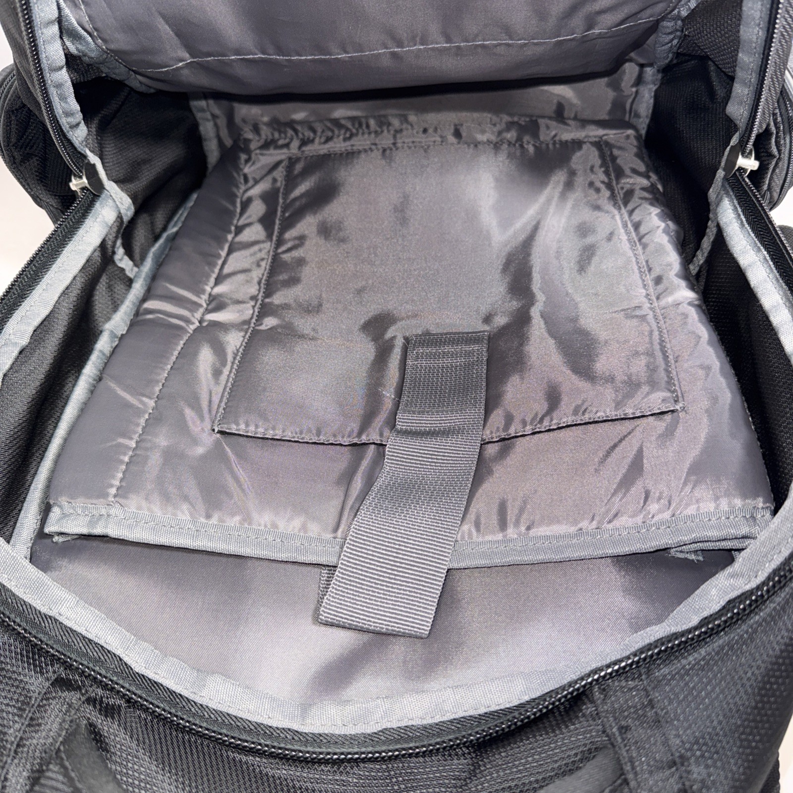 Magellan 28L Padded Laptop Backpack. See Description.
