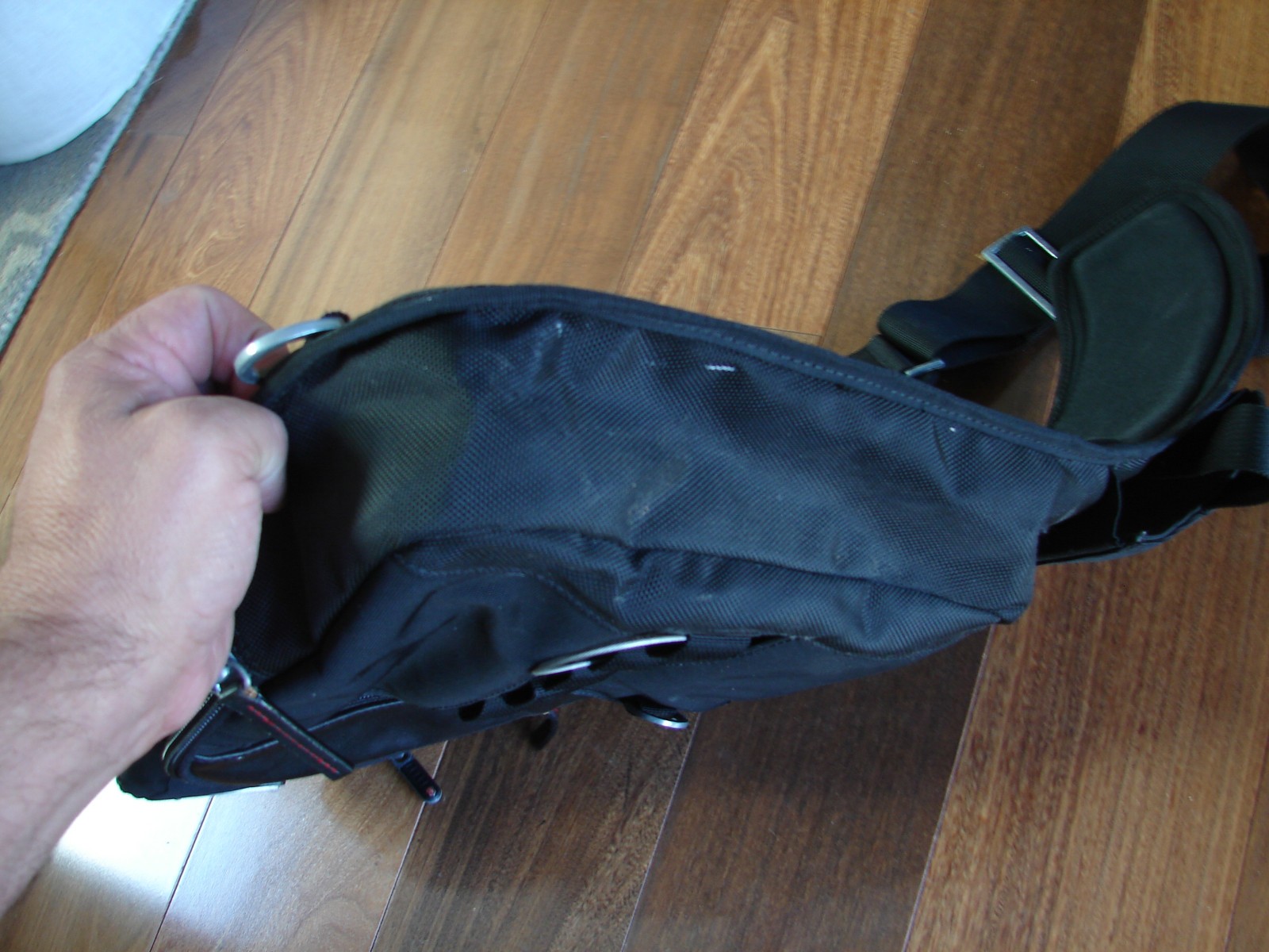 Victorinox Sling Bag Black Nylon Leather Messenger Crossbody Travel