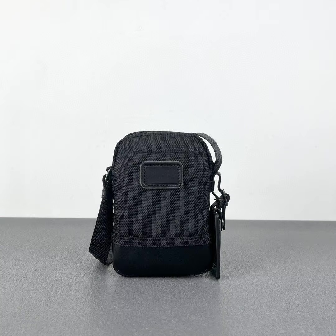 NEW TUMI Compact Everyday Crossbody Bag 2223311 Black Ballistic Nylon Travel