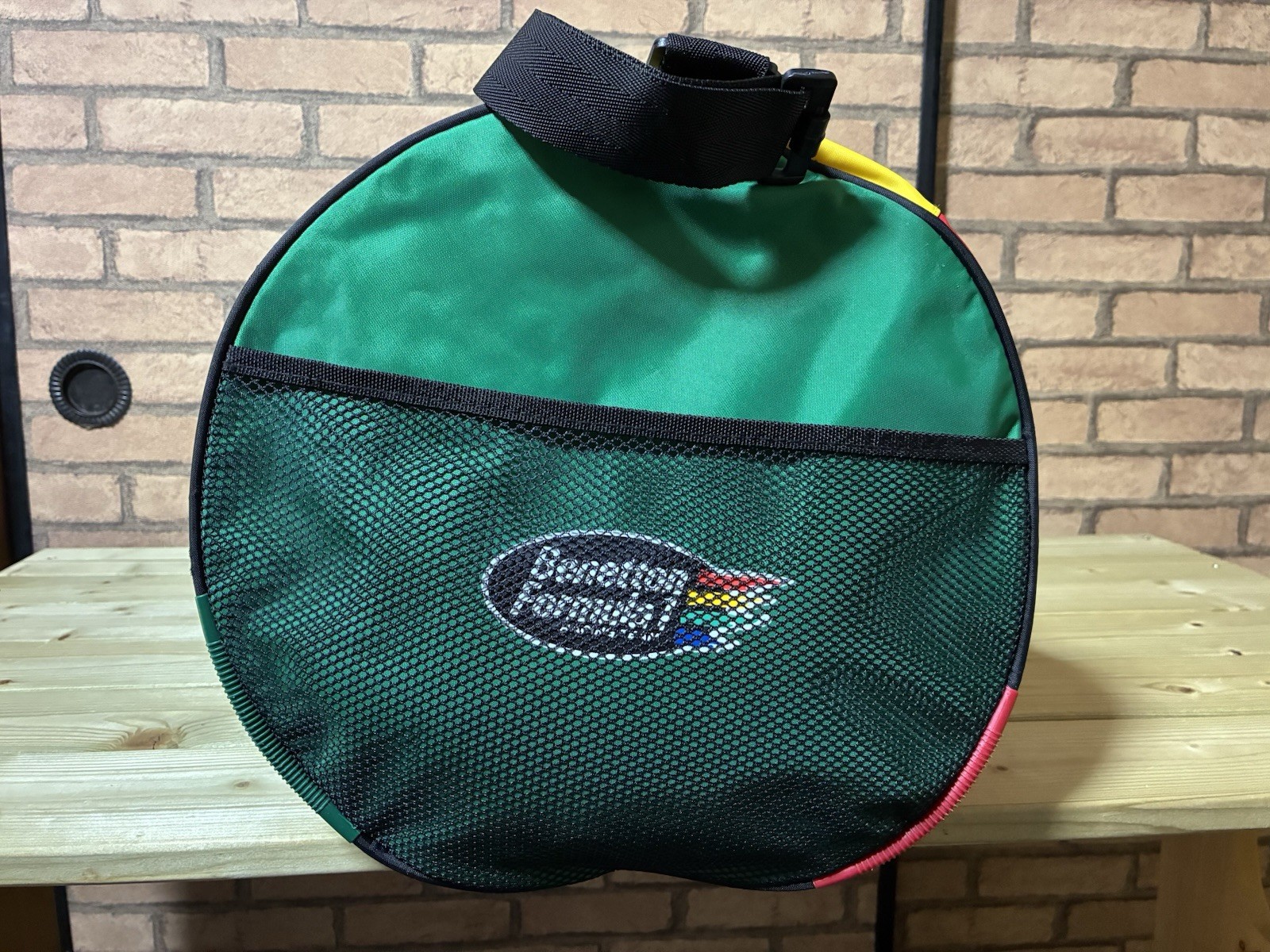 Benetton Formula 1 Racing Team Mobil Duffel Bag Vintage Size 24.8 x 13 x 12.6 in
