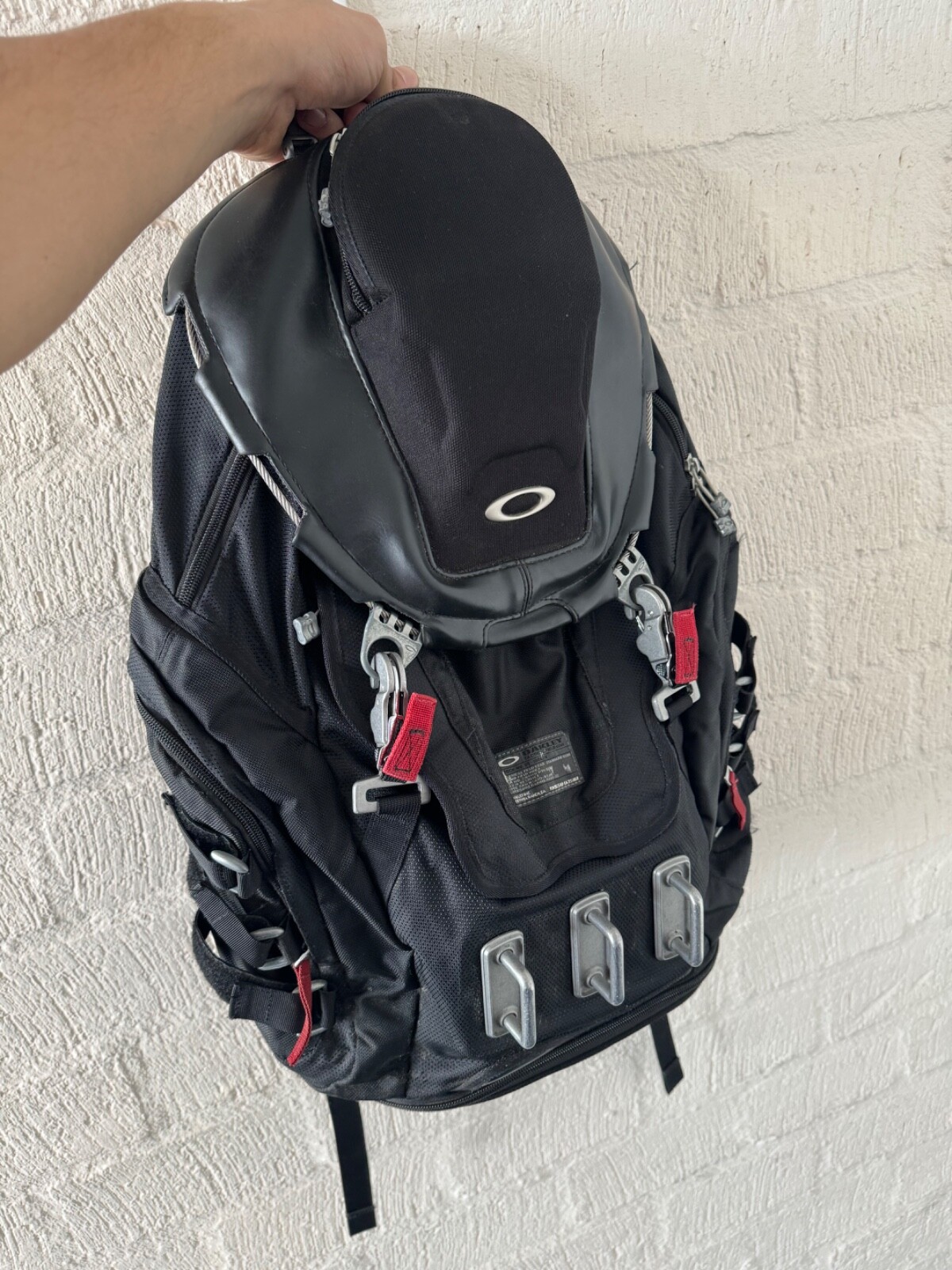 Oakley Men’s Kitchen Sink Backpack One Size – Stealthblack