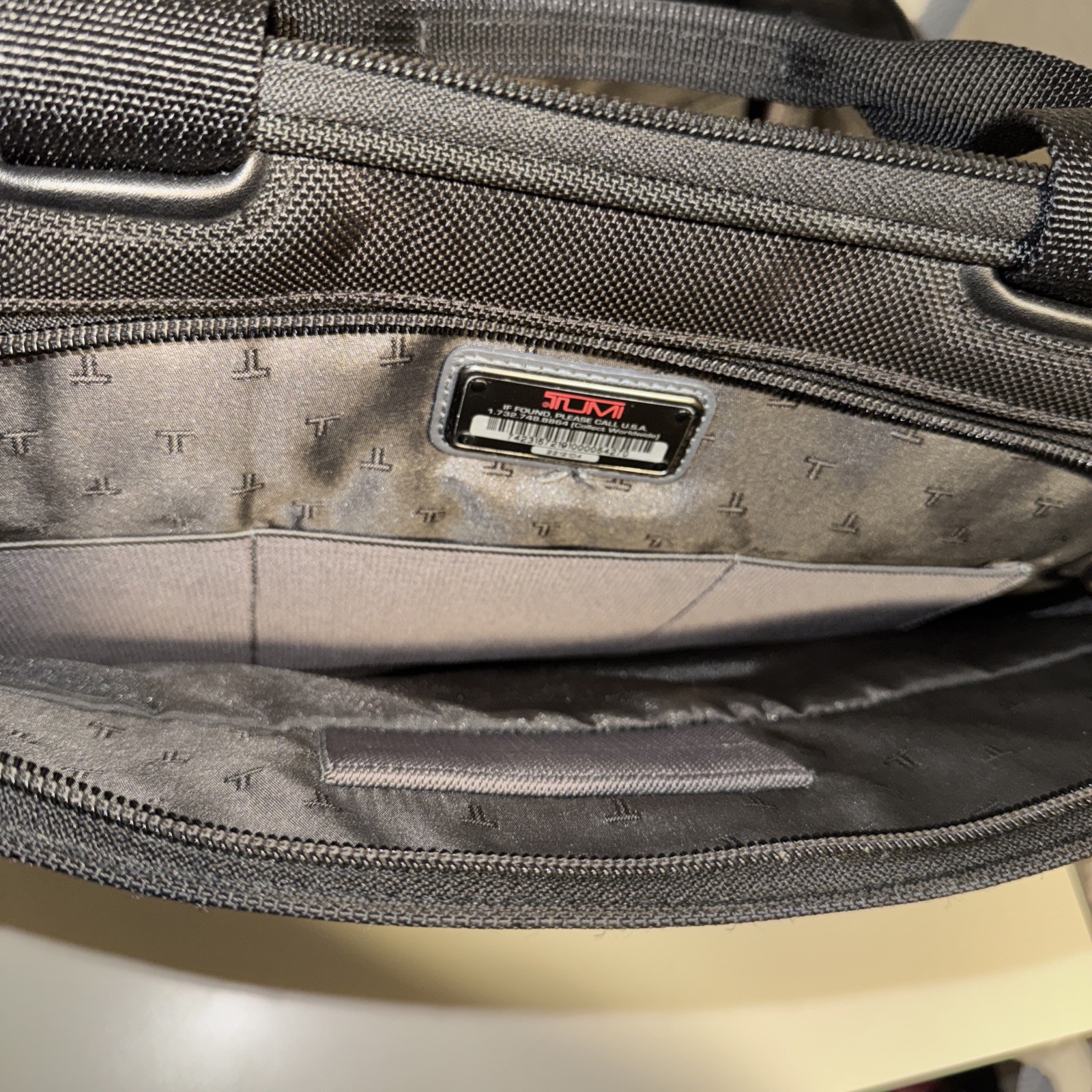 Tumi Alpha Ballistic Nylon 18″ Boarding Tote Bag CarryOn Laptop Black -Free Ship