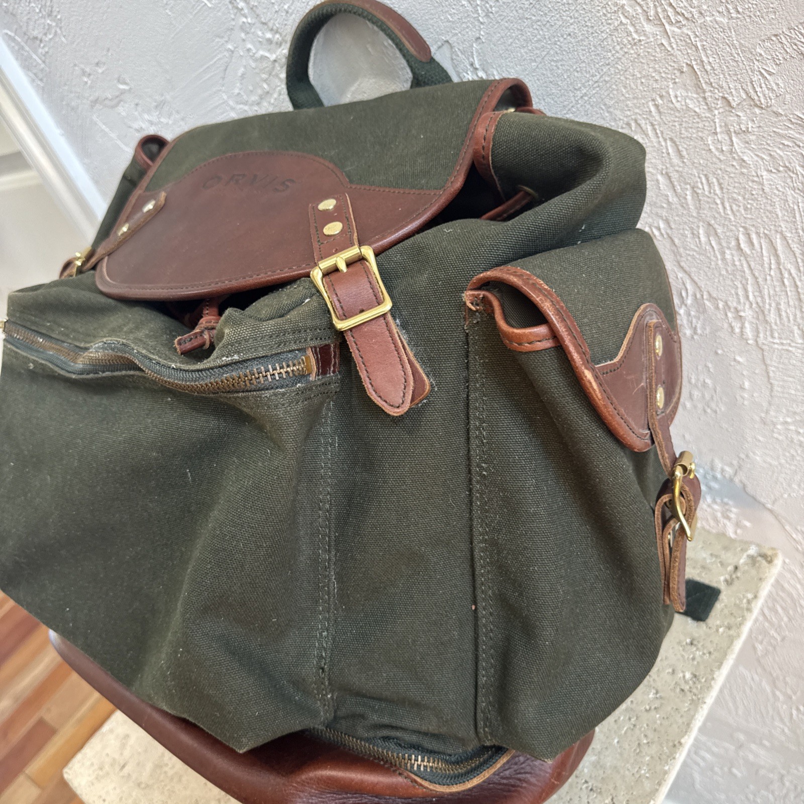 Vintage Orvis Battenkill Backpack Leather/Green Canvas Cinch Top 20” x 16”
