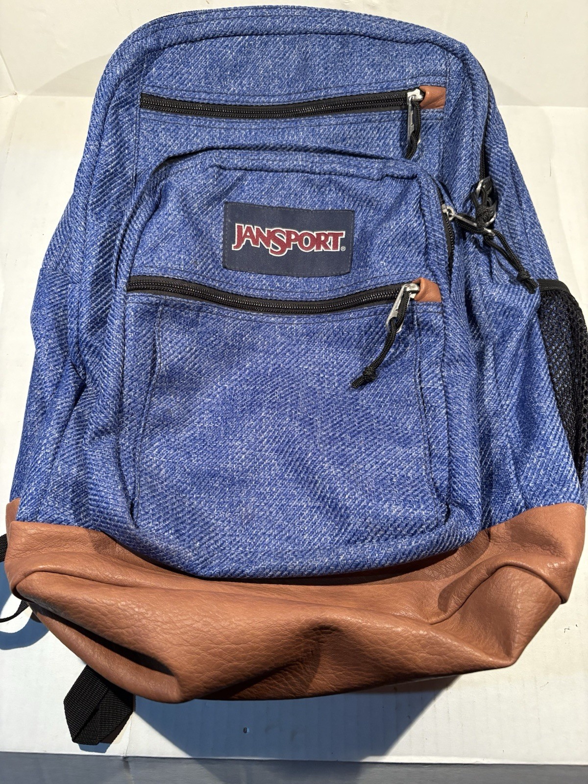 JanSport Cool Student Backpack Durable Daypack with 15″ Laptop Sleeve Zip Pocket