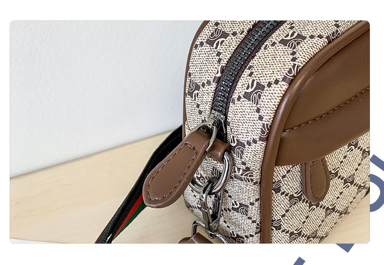 Casual Sling Bag Men PU Leather Messenger Crossbody Color Block Trendy Wide Stra