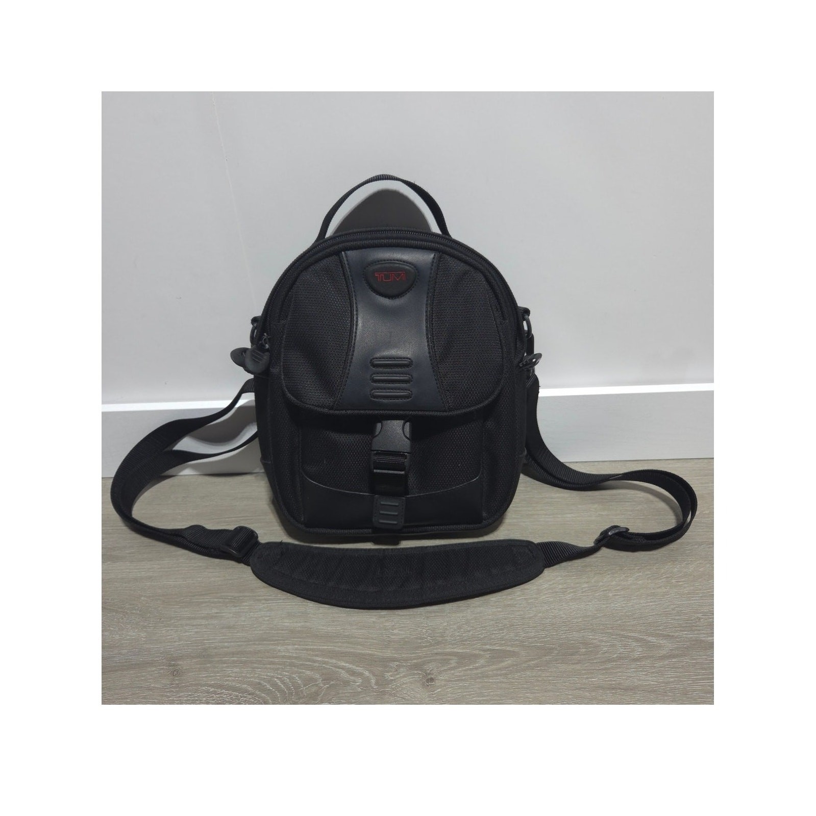 TUMI T2 Black Ballistic Nylon Small Shoulder Bag Camera Bag