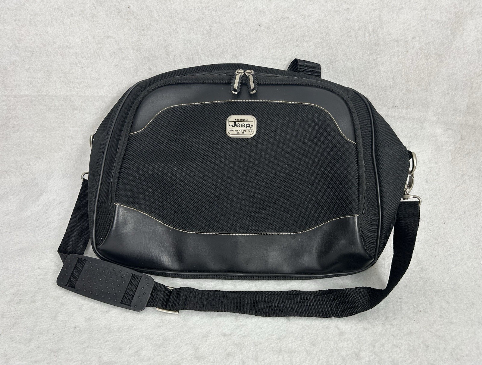 Jeep Authentic Messenger Bag Black Laptop Shoulder Carry Bag Satchel Zip