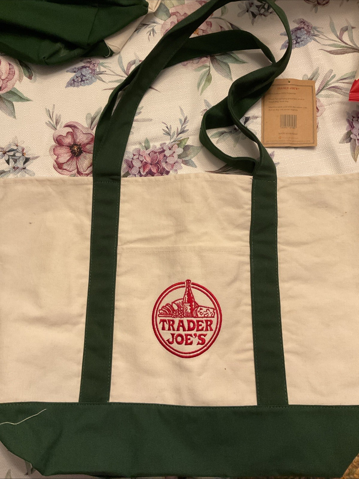 Trader Joe’s Classic Large Green Canvas Tote Bag – NEW – Holiday Limited Edition