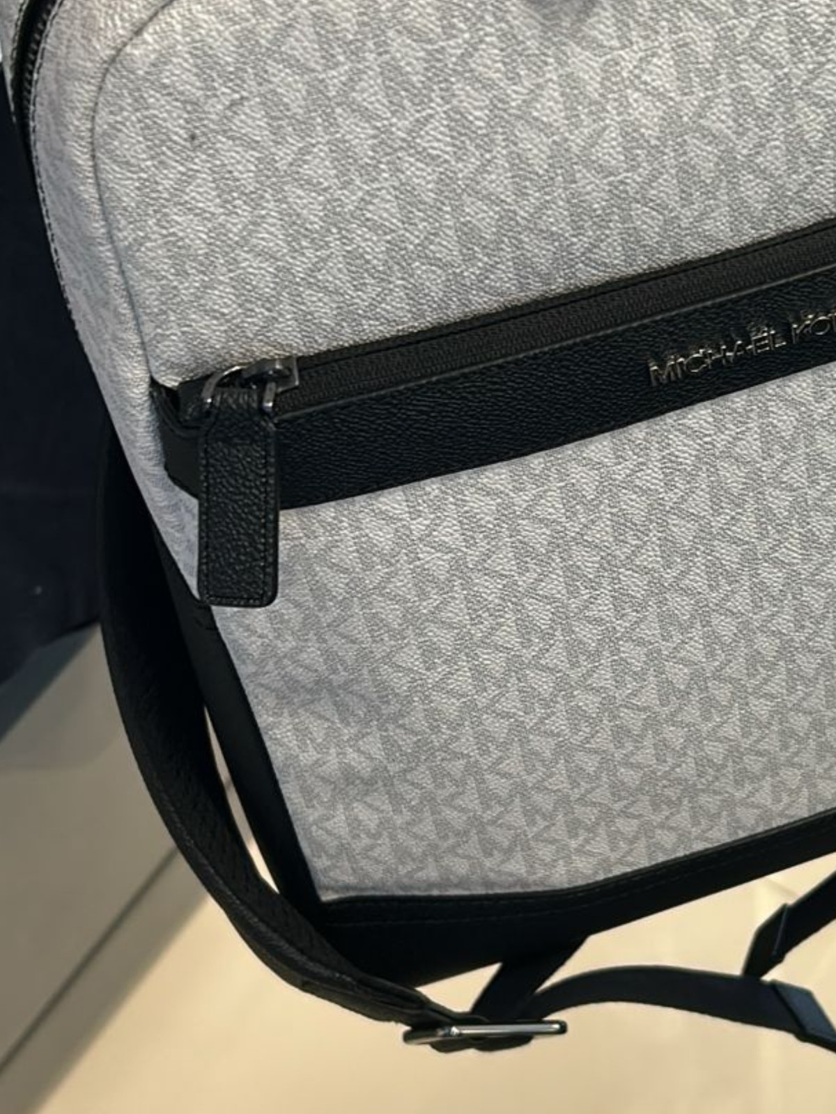 Michael Kors Cooper Men Medium MK Logo Travel Pocket Backpack Bag Bright White