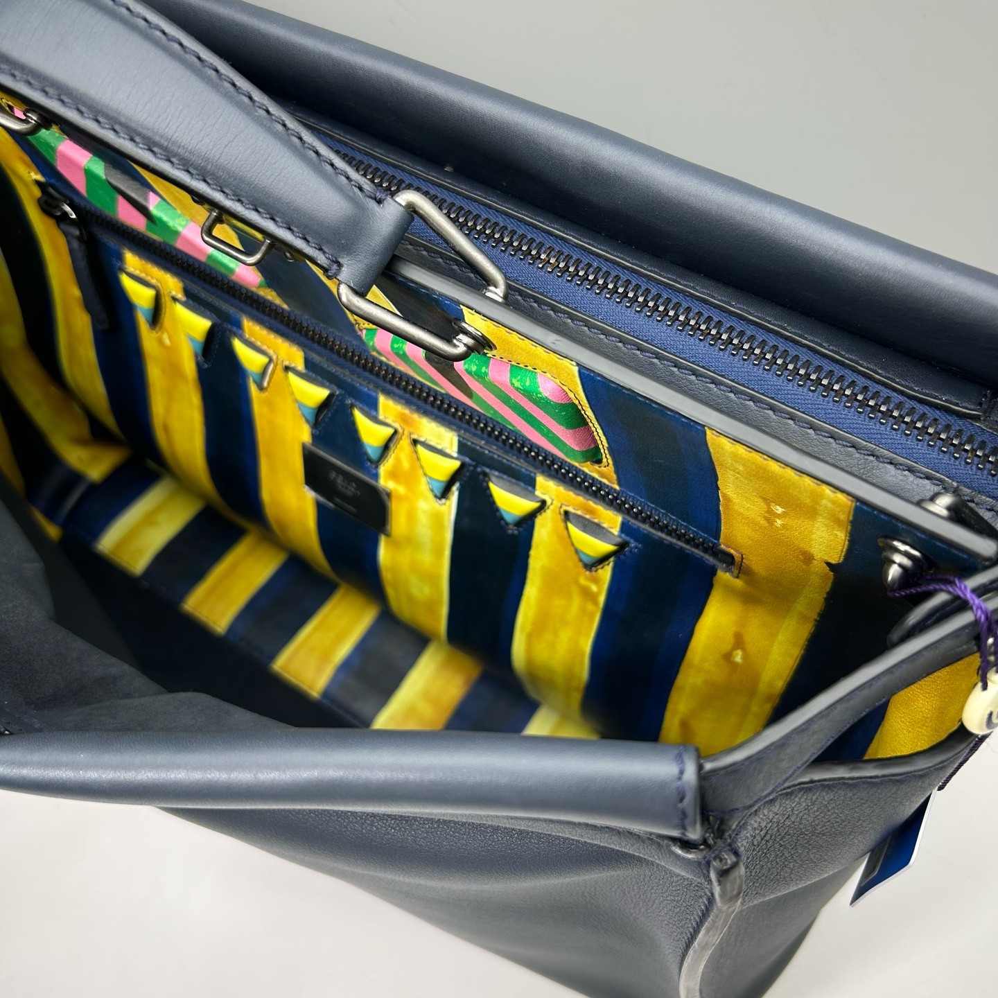 Fendi Pre-Owned Authentic Peekaboo Briefcase Free Shipping 40x30x16cm