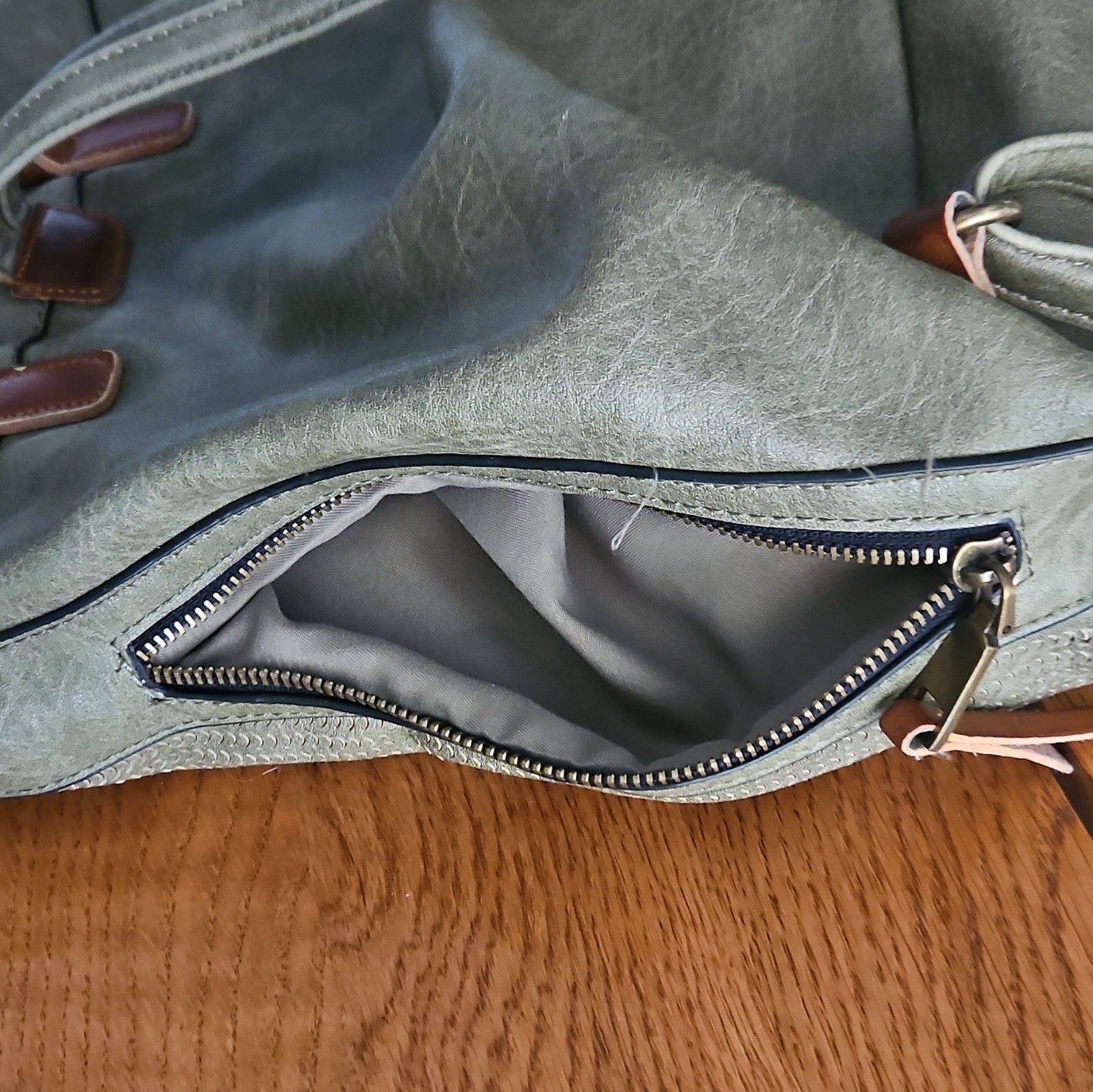 Green Large Backpack Top Handle Adjustable Straps Zip/Magnetic Closure Unisex
