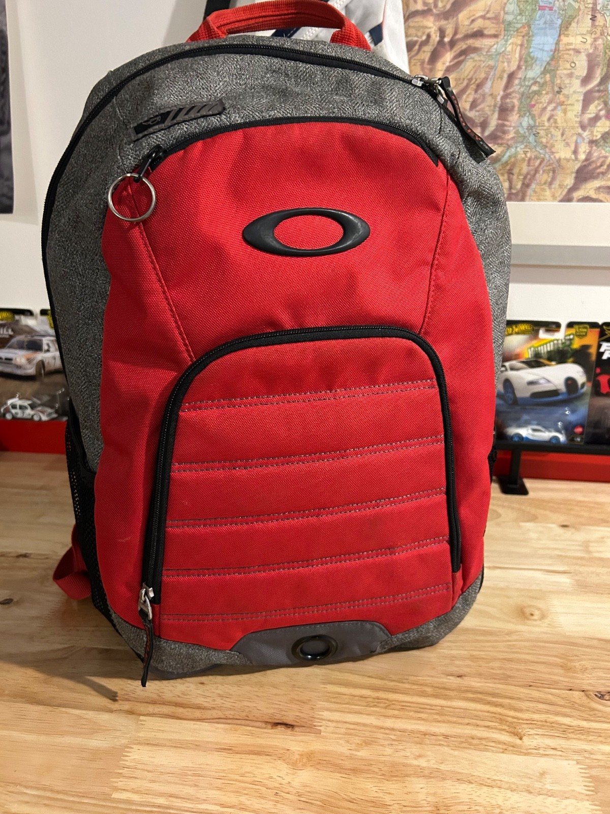 Oakley Enduro 25 Litre 4.0 Backpack Red and gray