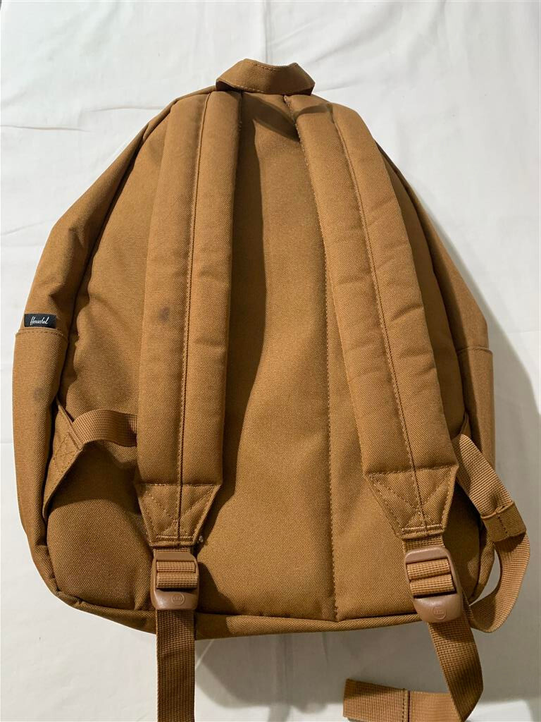 Herschel Supply Co. Backpack Camel Unisex Pre-Owned, but in very good condition.