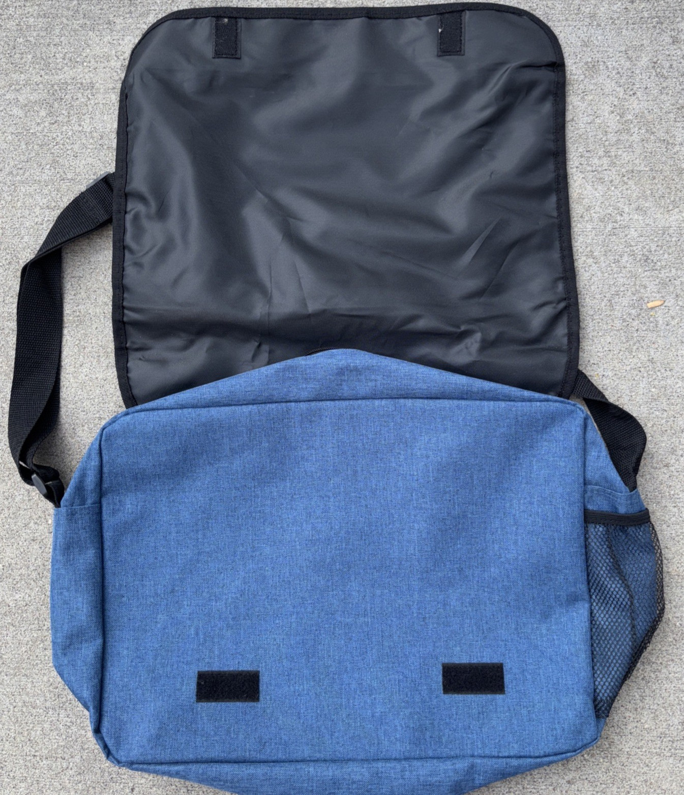 Denver Film Messenger Pouch bag; Blue, flap, zipper pocket 16″x11.5″x4″