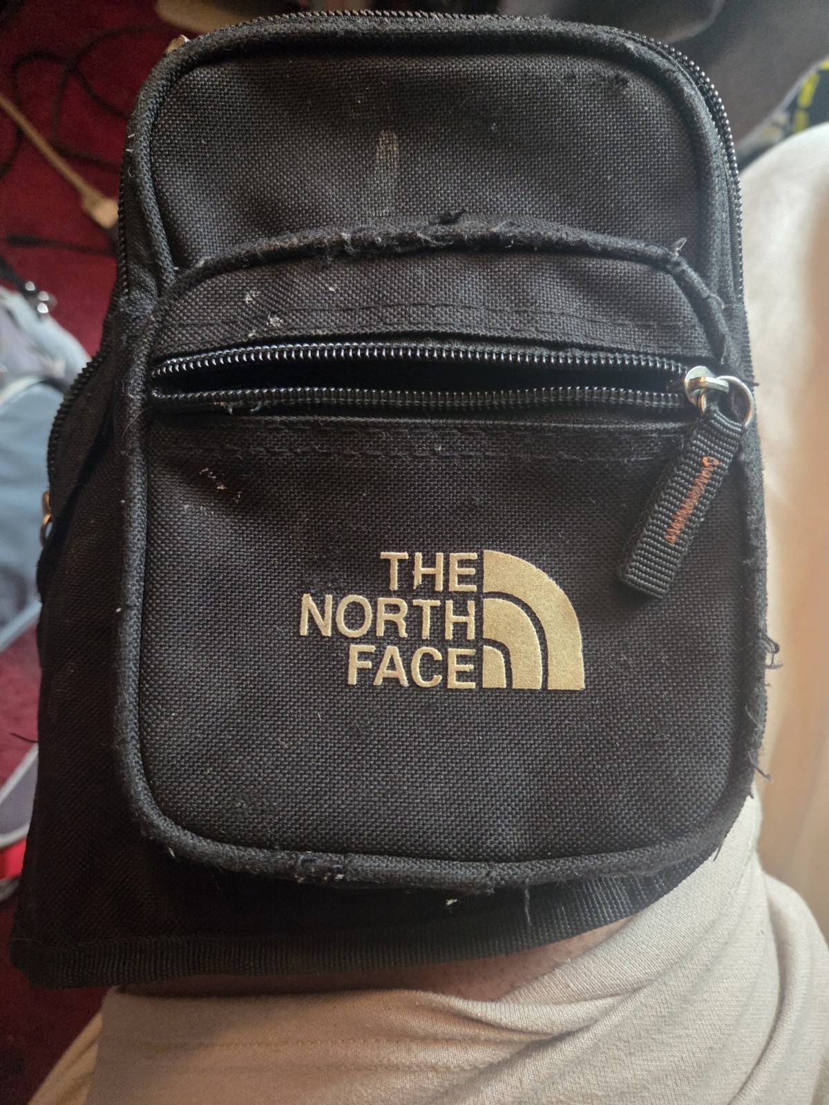 The North Face Black Small Crossbody Shoulder Bag Zip Pockets Adjustable Strap