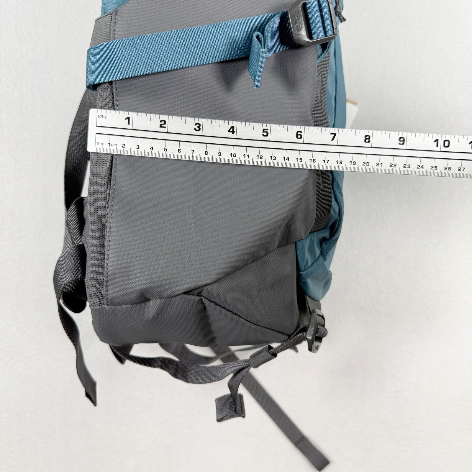 The North Face Recon 30L Backpack Space Blue/Anthracite NEW