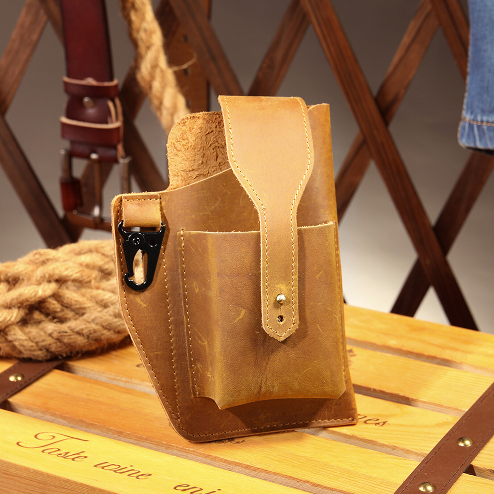 Men’s Leather Belt Pouch Phone Holder with Key Clip Vintage Waist Bag