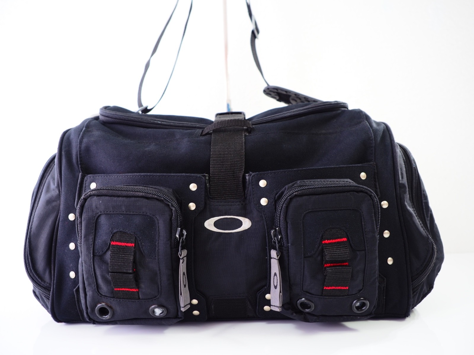 Oakley Heavy Duty Duffel 2.0 Holdall Sports Duffle Gym Bag Black