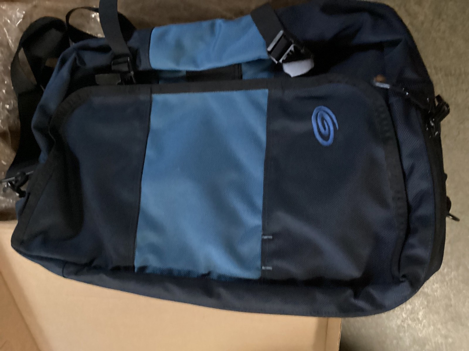 Timbuk2 Briefcase, Messenger Bag, Backpack 3 In 1 Laptop bag .